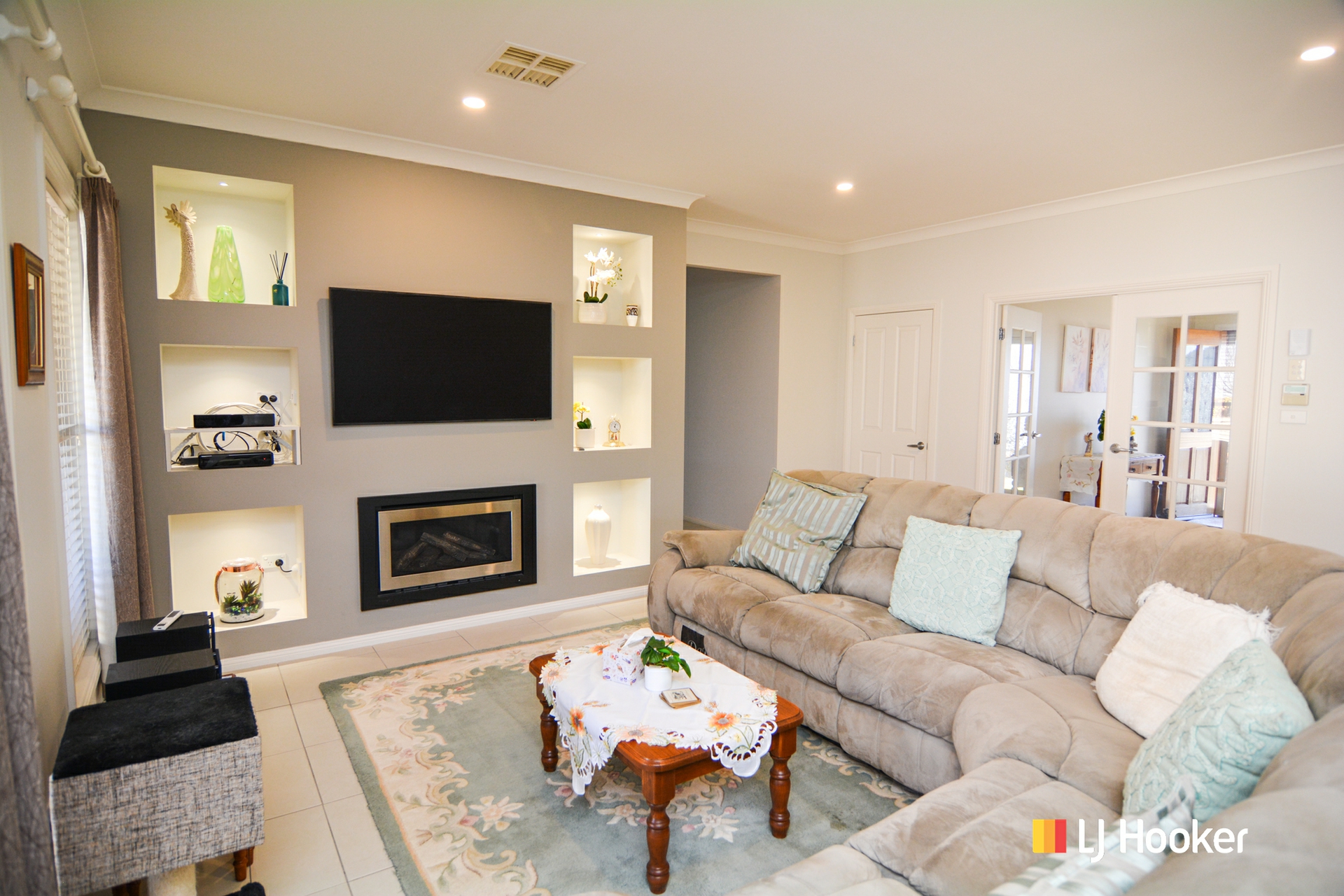 39 Hillcrest Avenue — photo 5 of 22