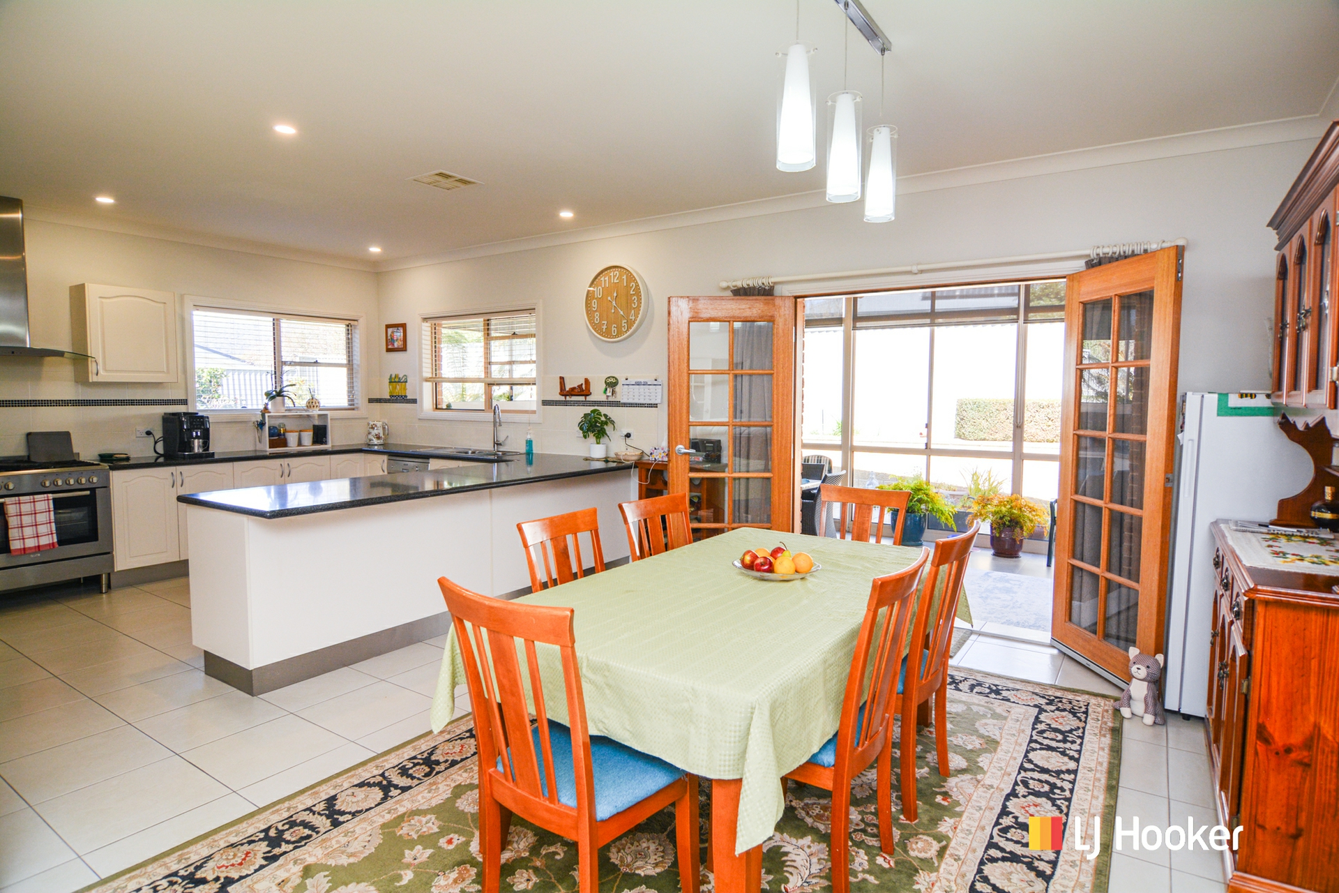 39 Hillcrest Avenue — photo 6 of 22