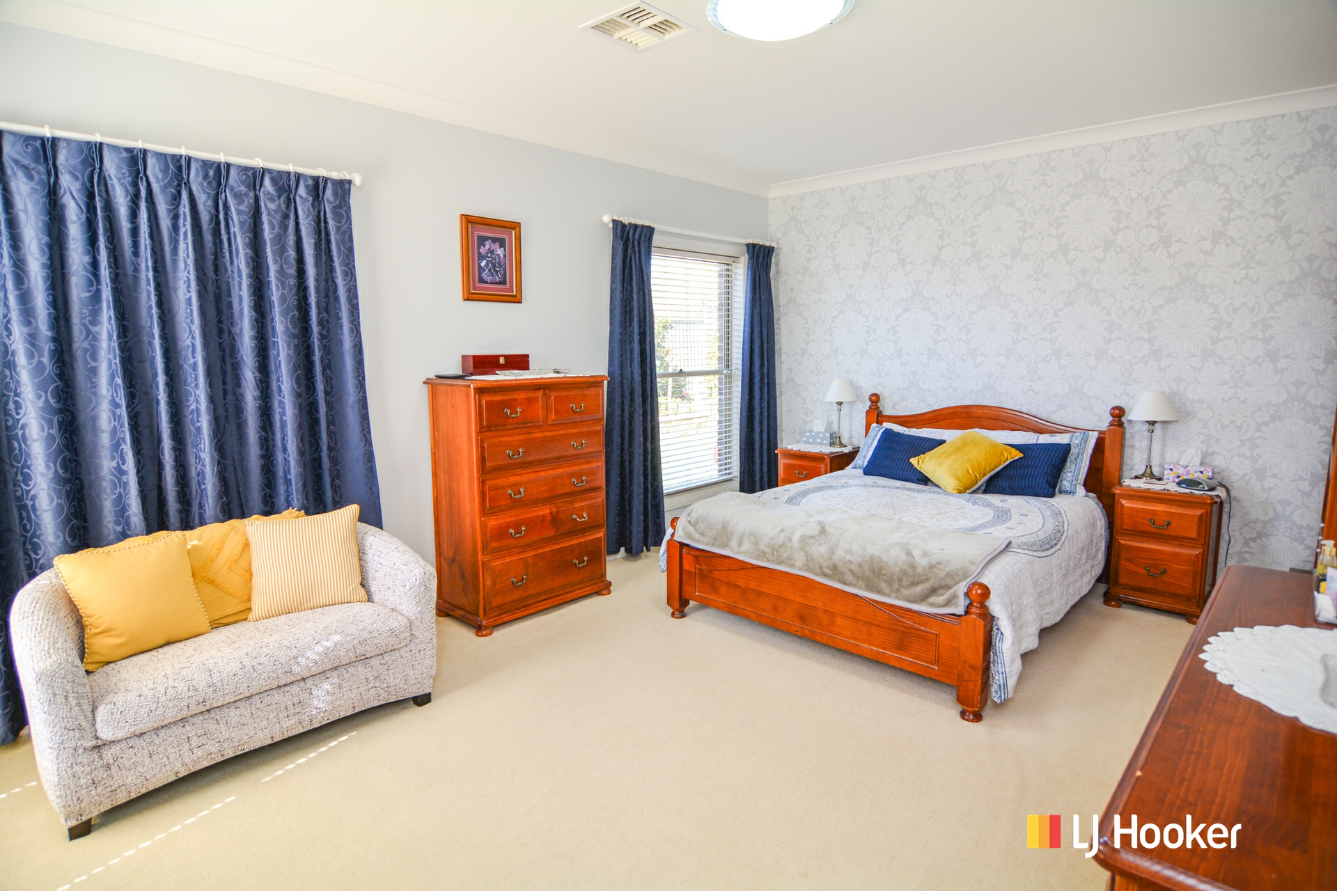 39 Hillcrest Avenue — photo 7 of 22