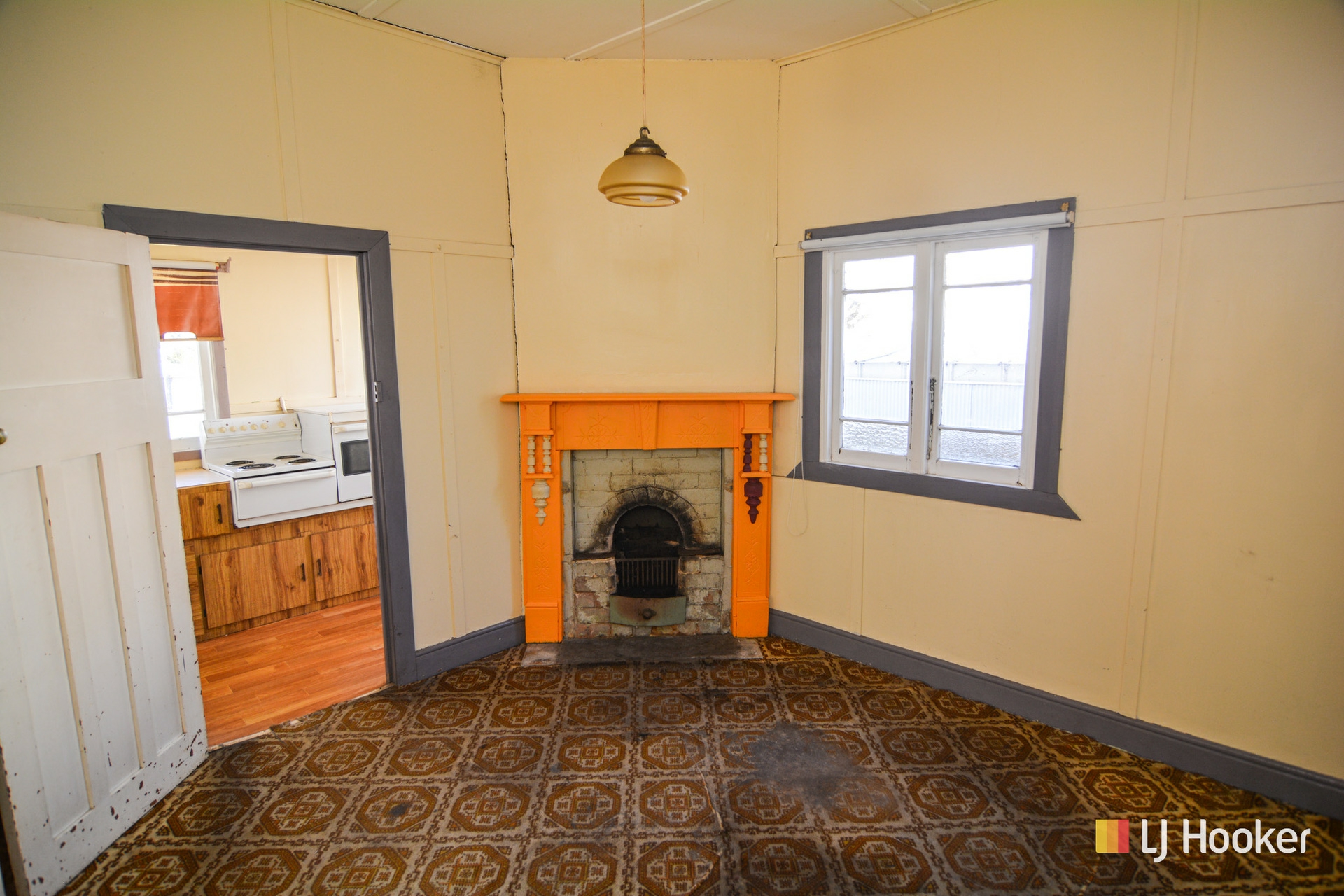22 Read Avenue — photo 8 of 14