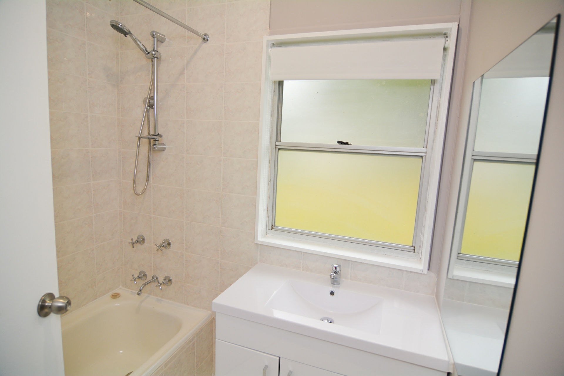 13 Thompson Street — photo 4 of 8