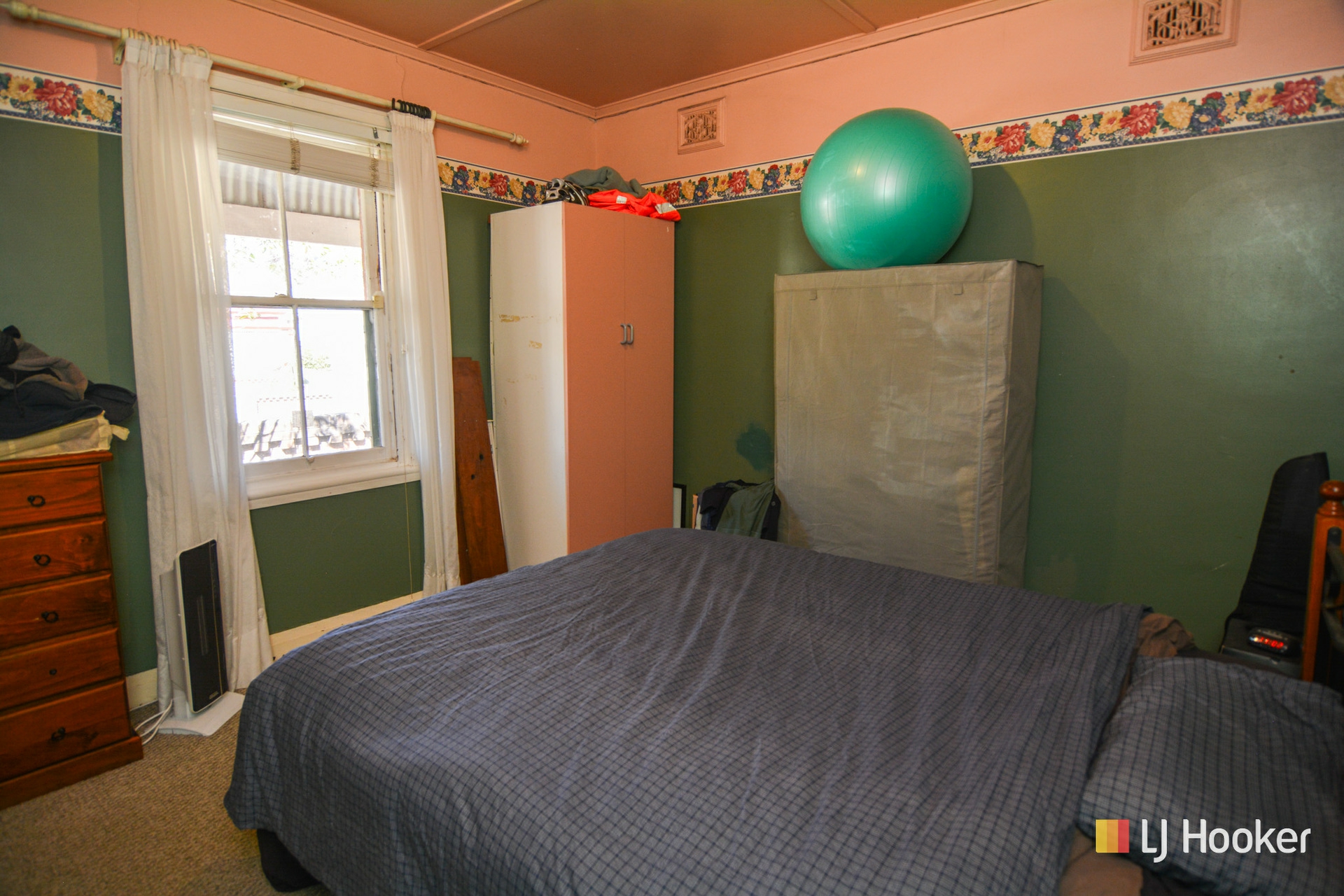 20 Chifley Road — photo 7 of 14