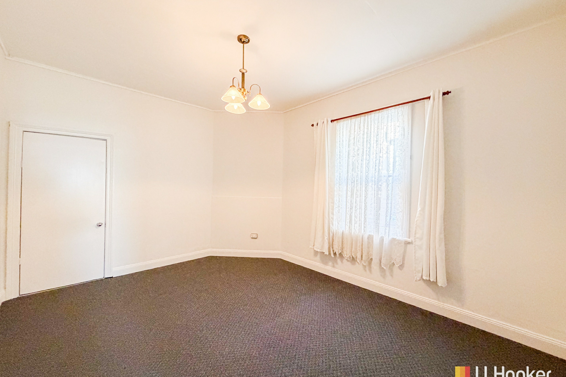 11 Spooner Street — photo 8 of 10