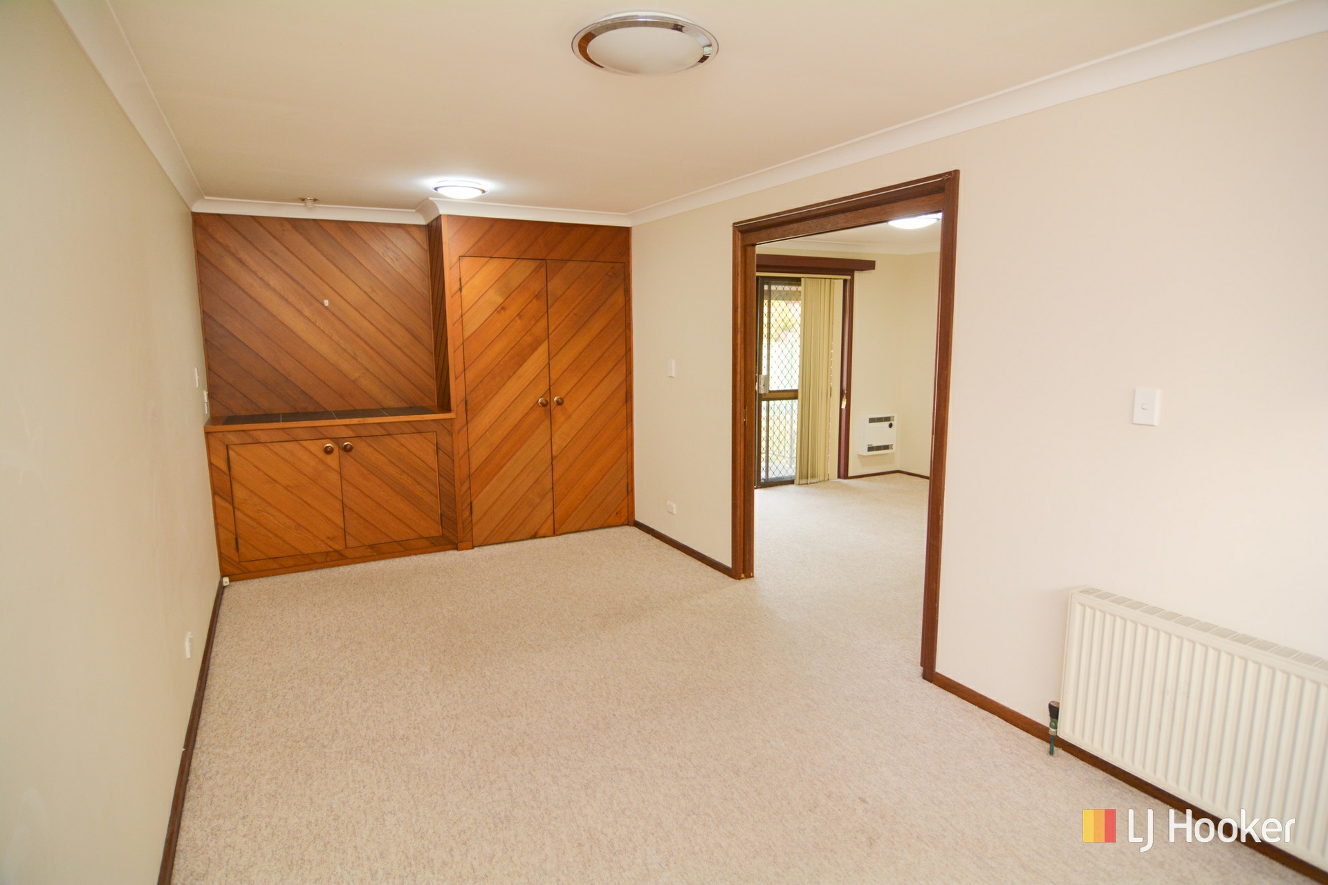 19 Tweed Road — photo 7 of 17
