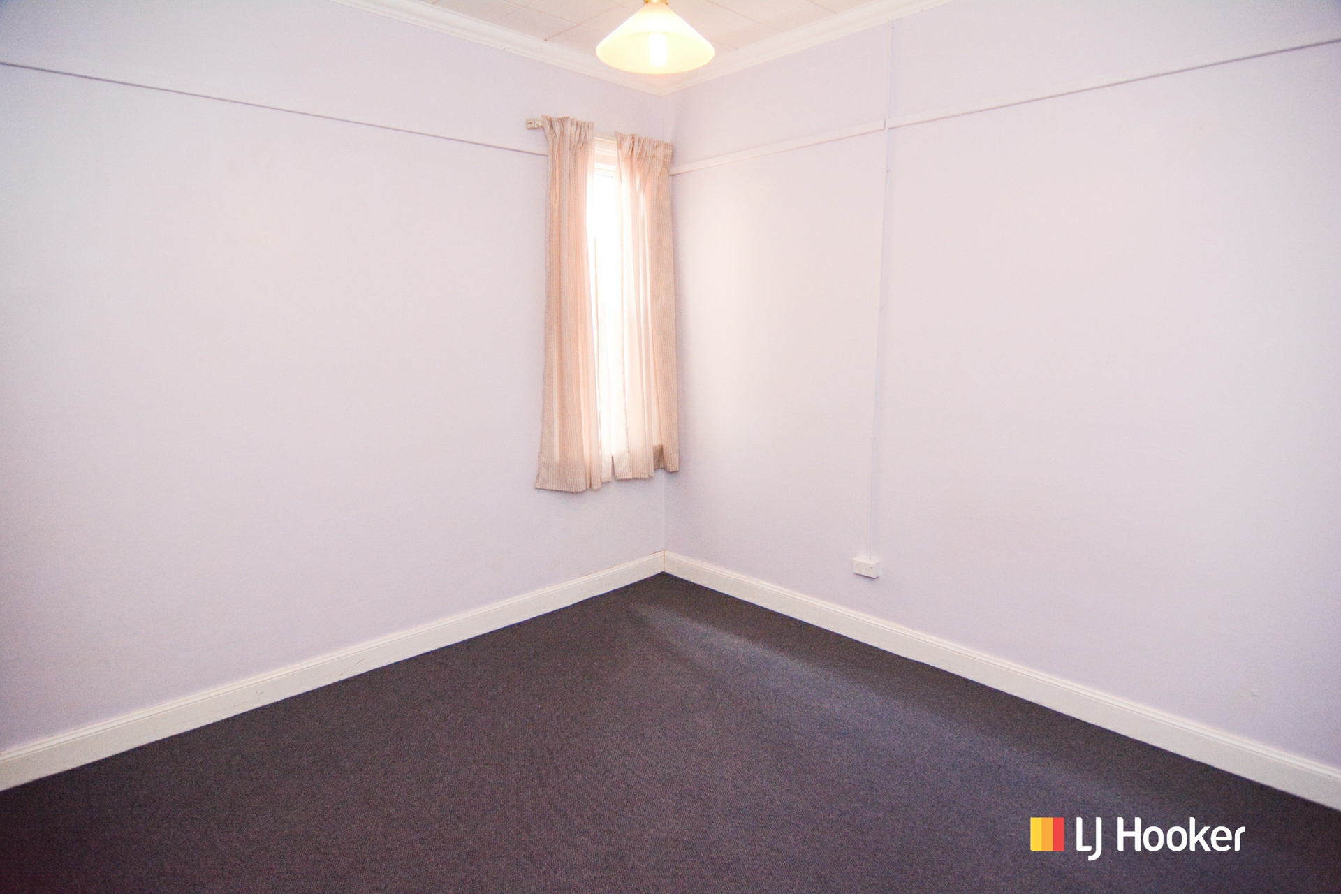 33 Spooner Street — photo 7 of 12
