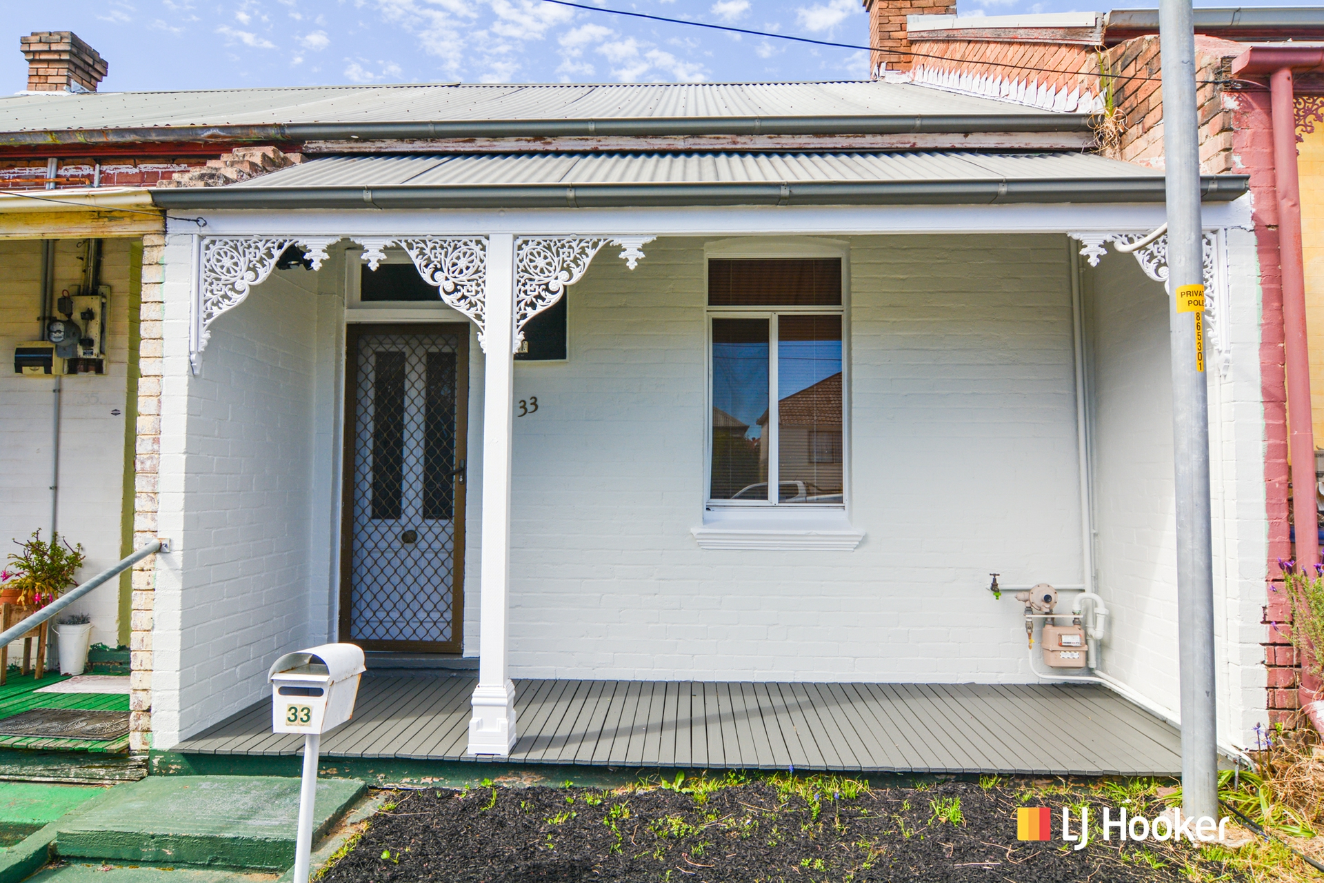 33 Spooner Street — photo 12 of 12