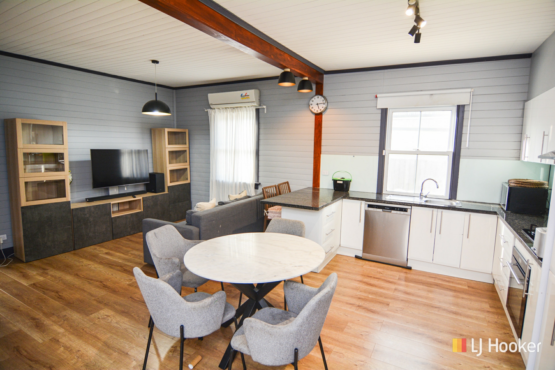 9 James Street — photo 5 of 11