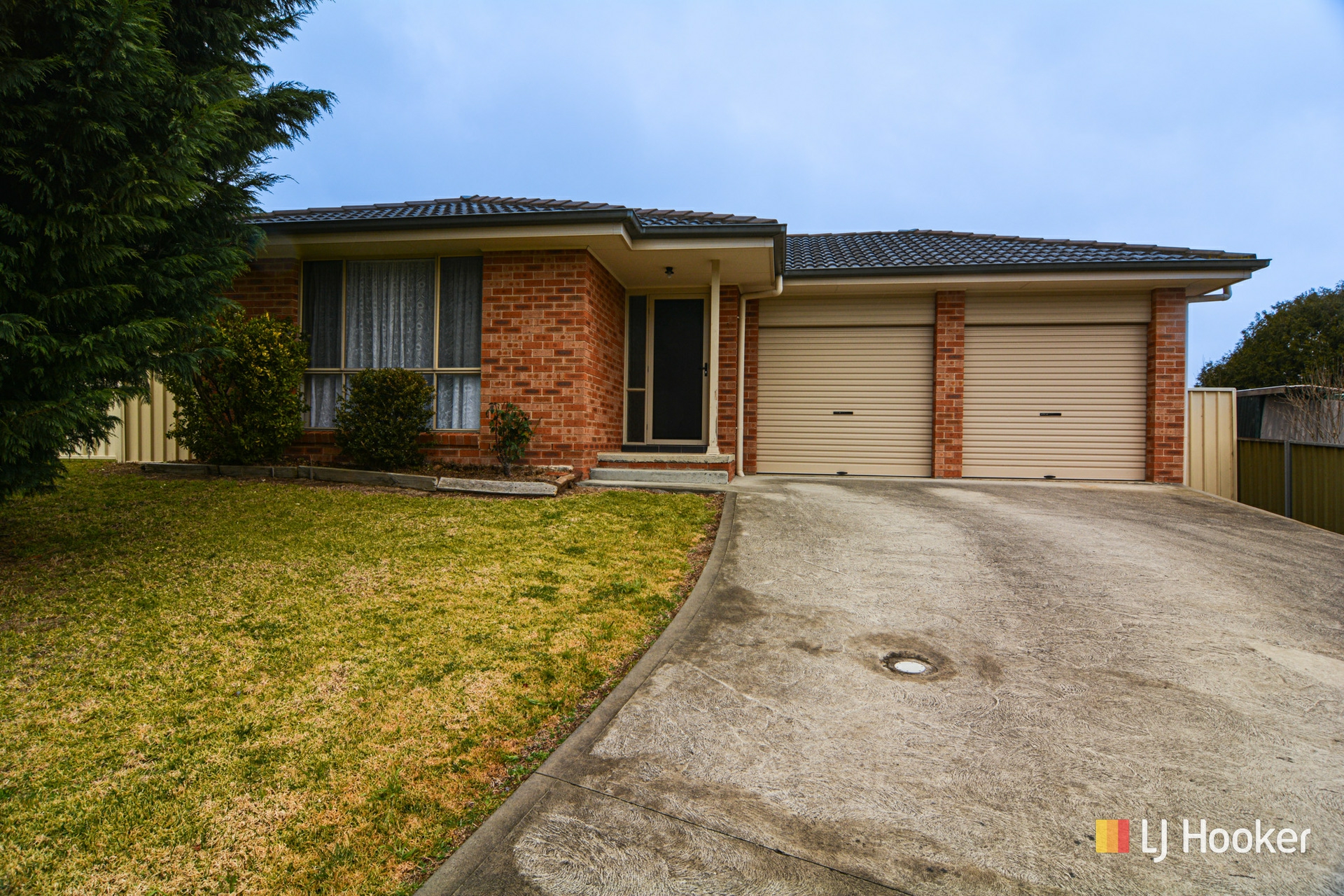 94 Landa Street — photo from LJ Hooker Lithgow