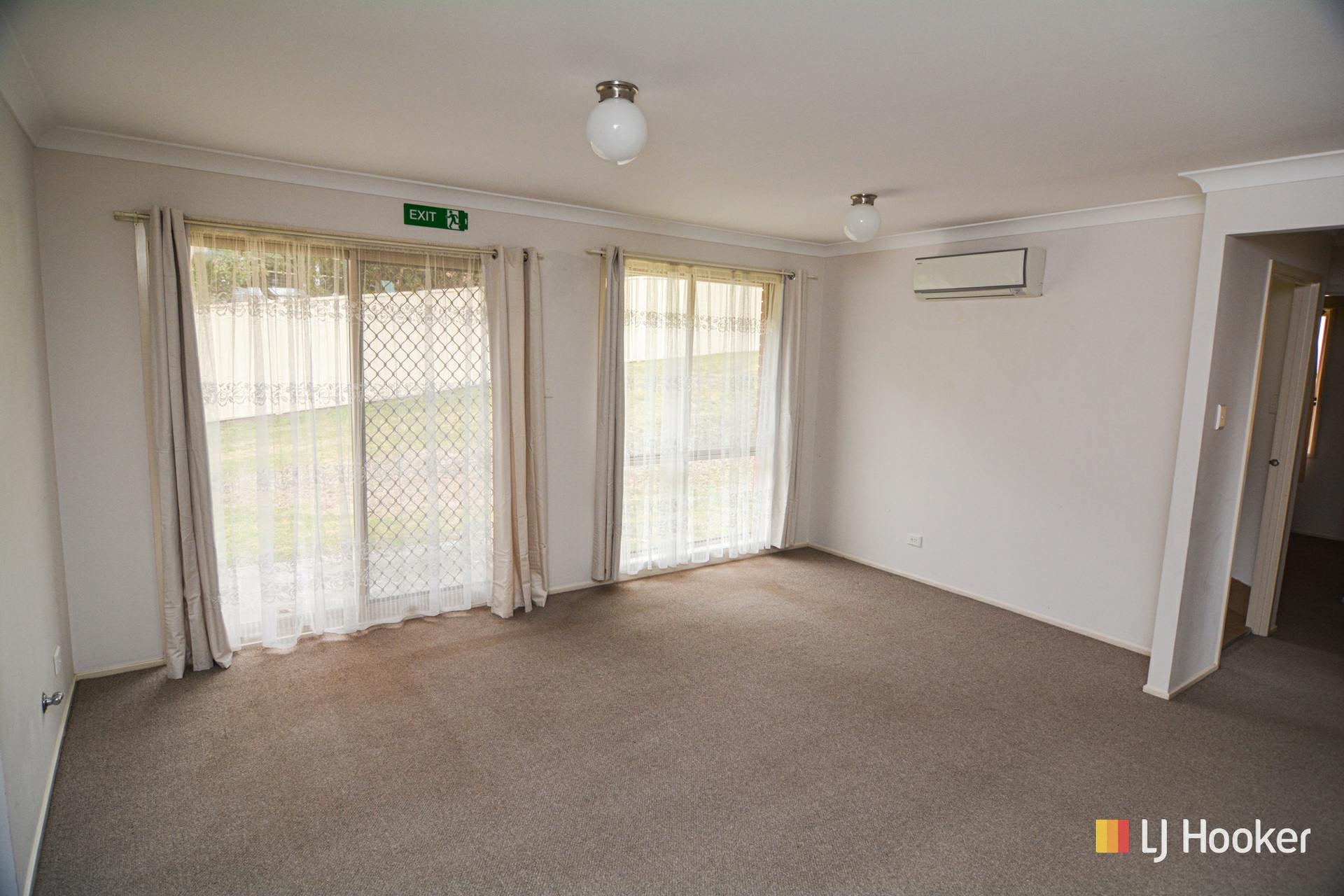 94 Landa Street — photo 5 of 12