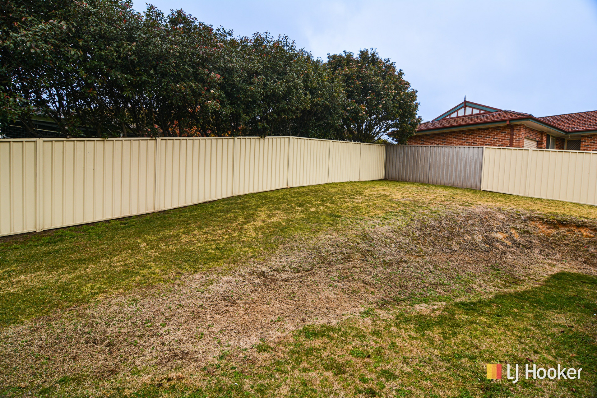 94 Landa Street — photo 7 of 12
