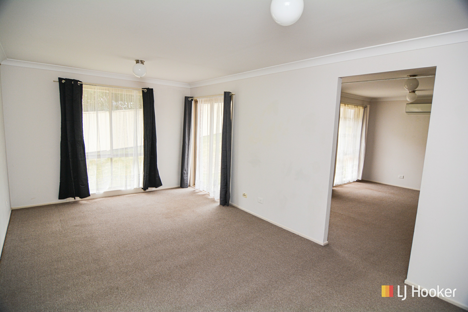 94 Landa Street — photo 11 of 12