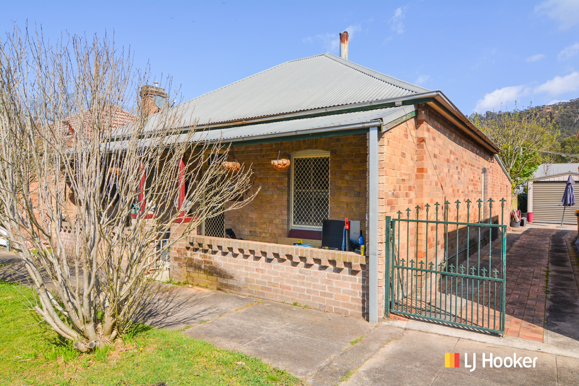 6 Bragg Street — photo from LJ Hooker Lithgow