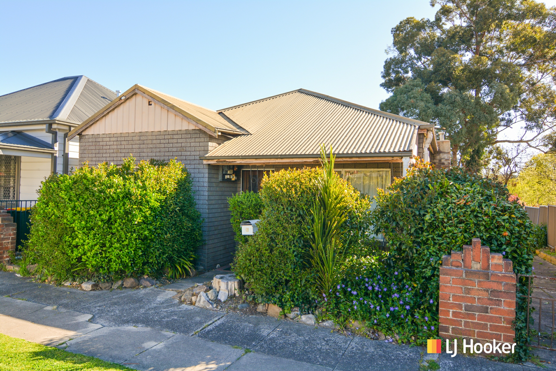 6 Lithgow Street — photo from LJ Hooker Lithgow
