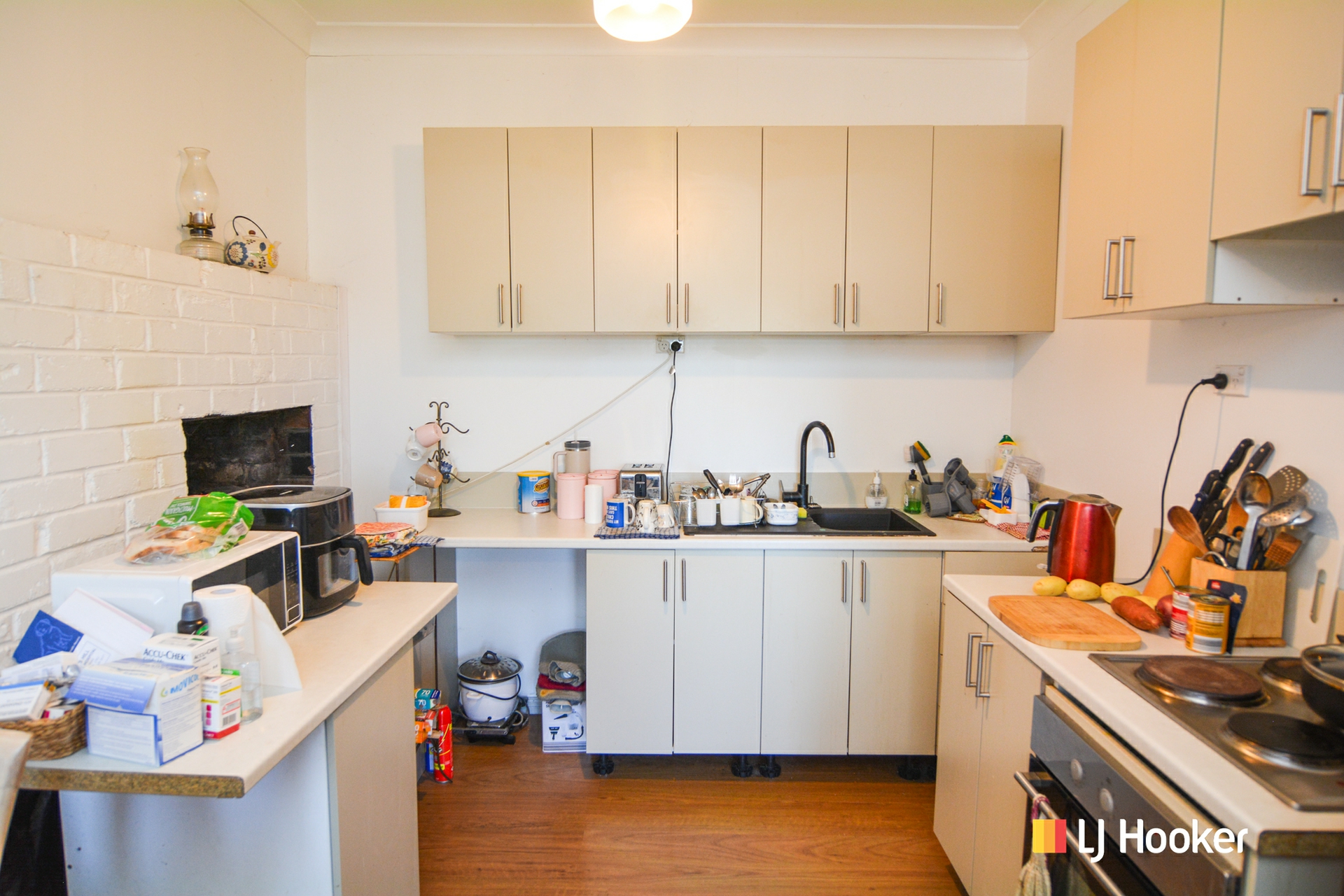 6 Lithgow Street — photo 2 of 14