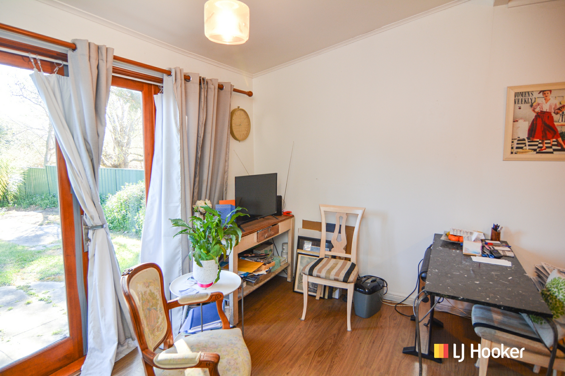 6 Lithgow Street — photo 9 of 14