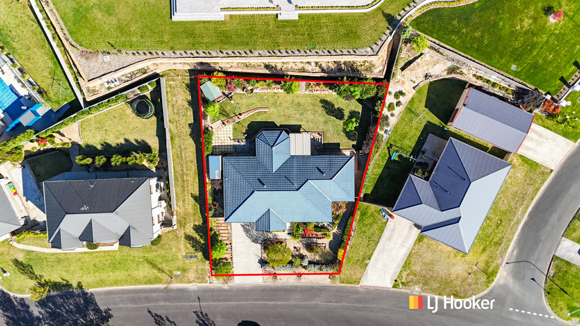 39 Robinia Drive — photo 6 of 30
