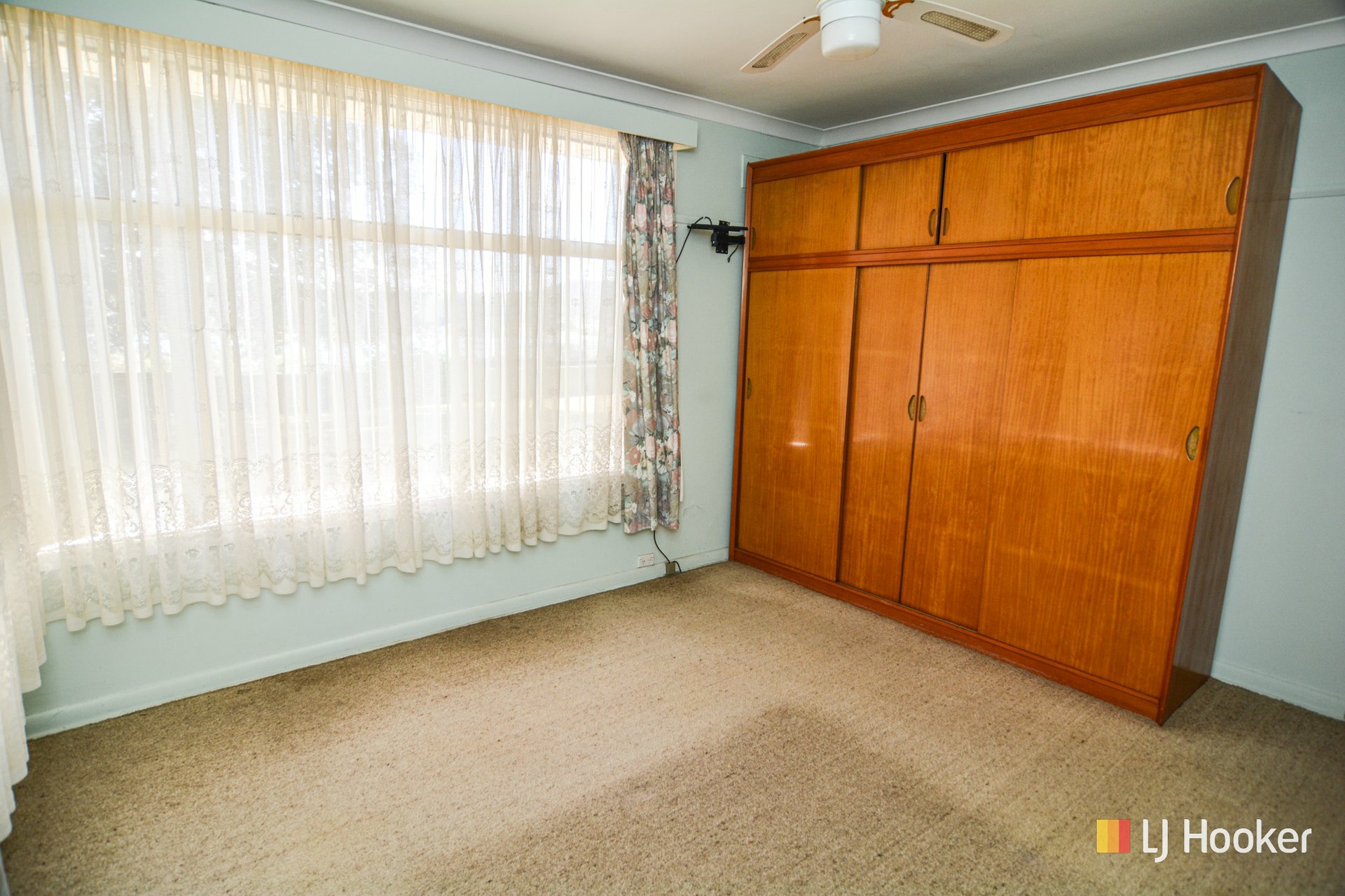 34 Lyon Parade — photo 11 of 13