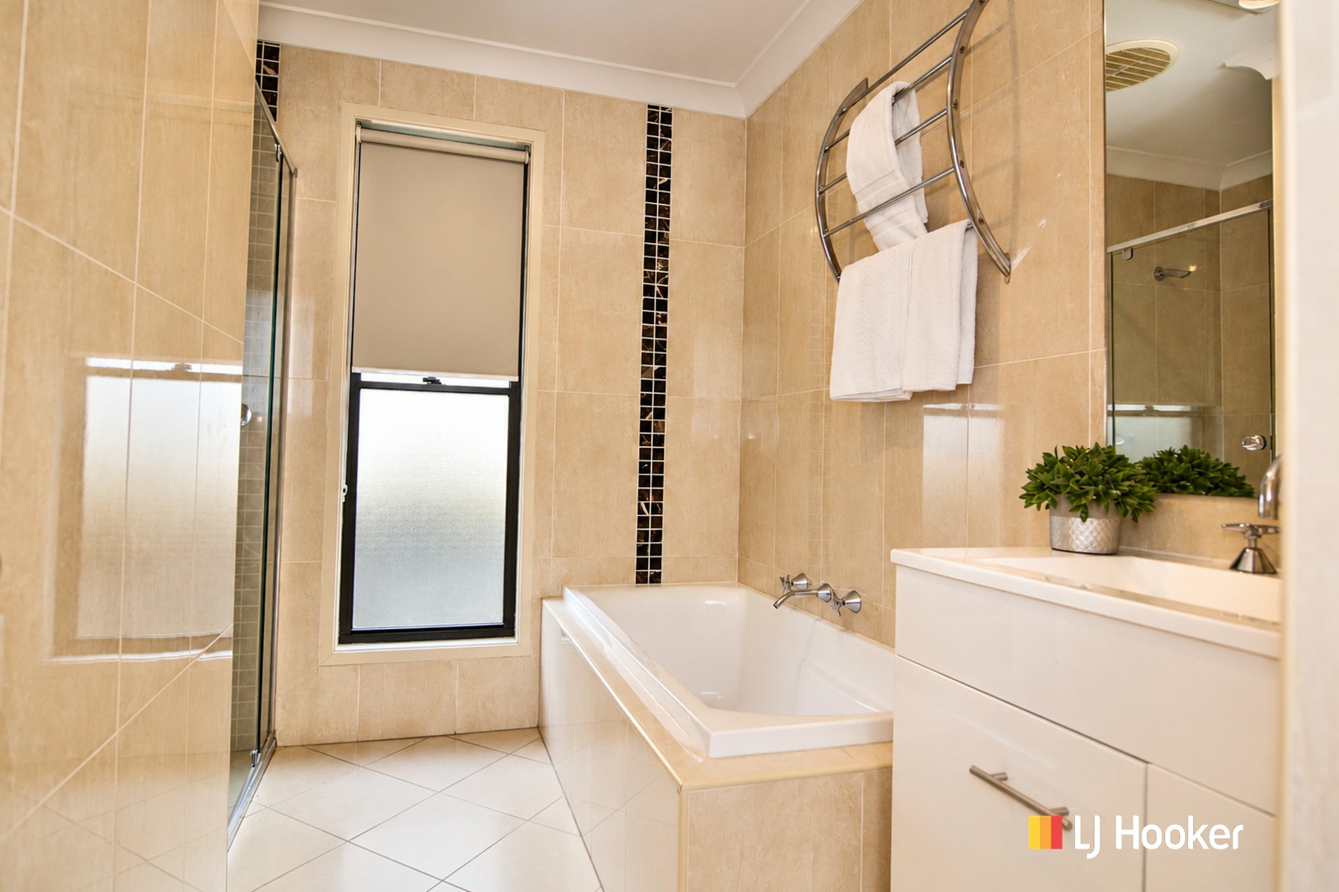 9 Munbinga Drive — photo 3 of 30