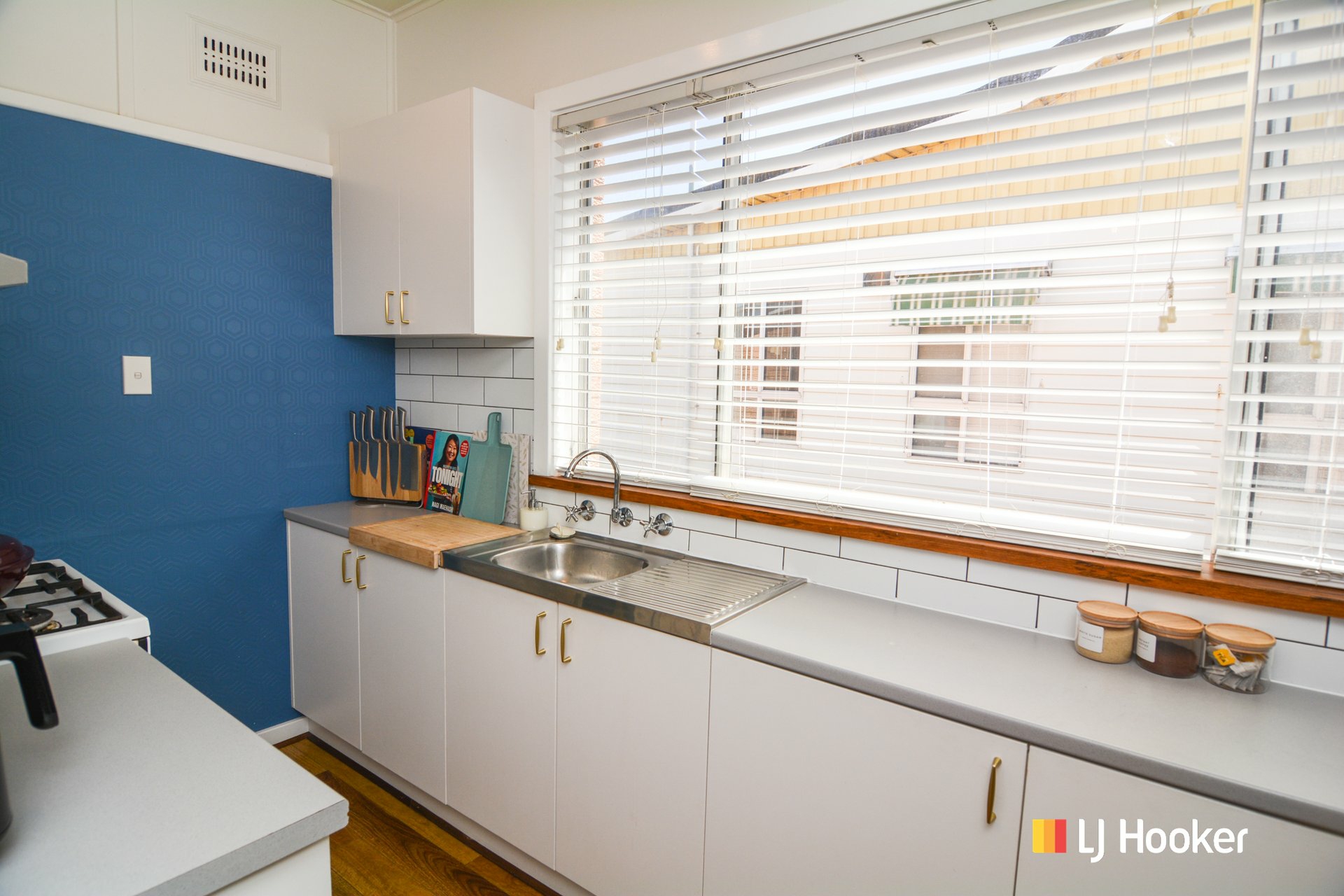 27 Lemnos Street — photo 8 of 21