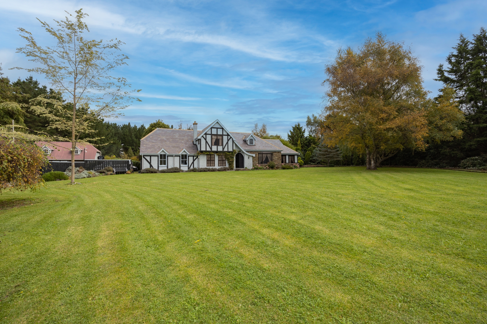 153 Homestead Road, WESTON