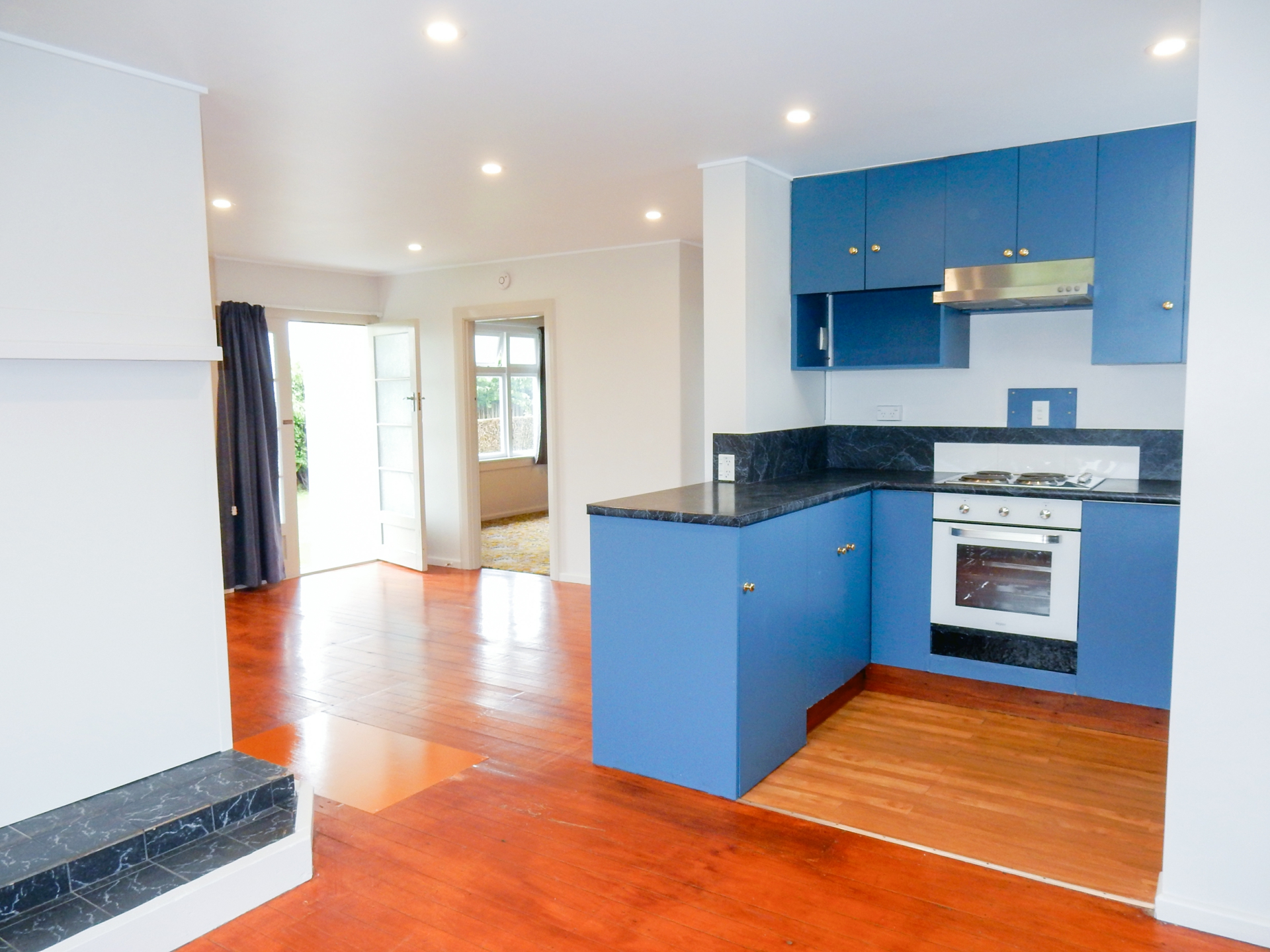 2 Percy Street, WESTON