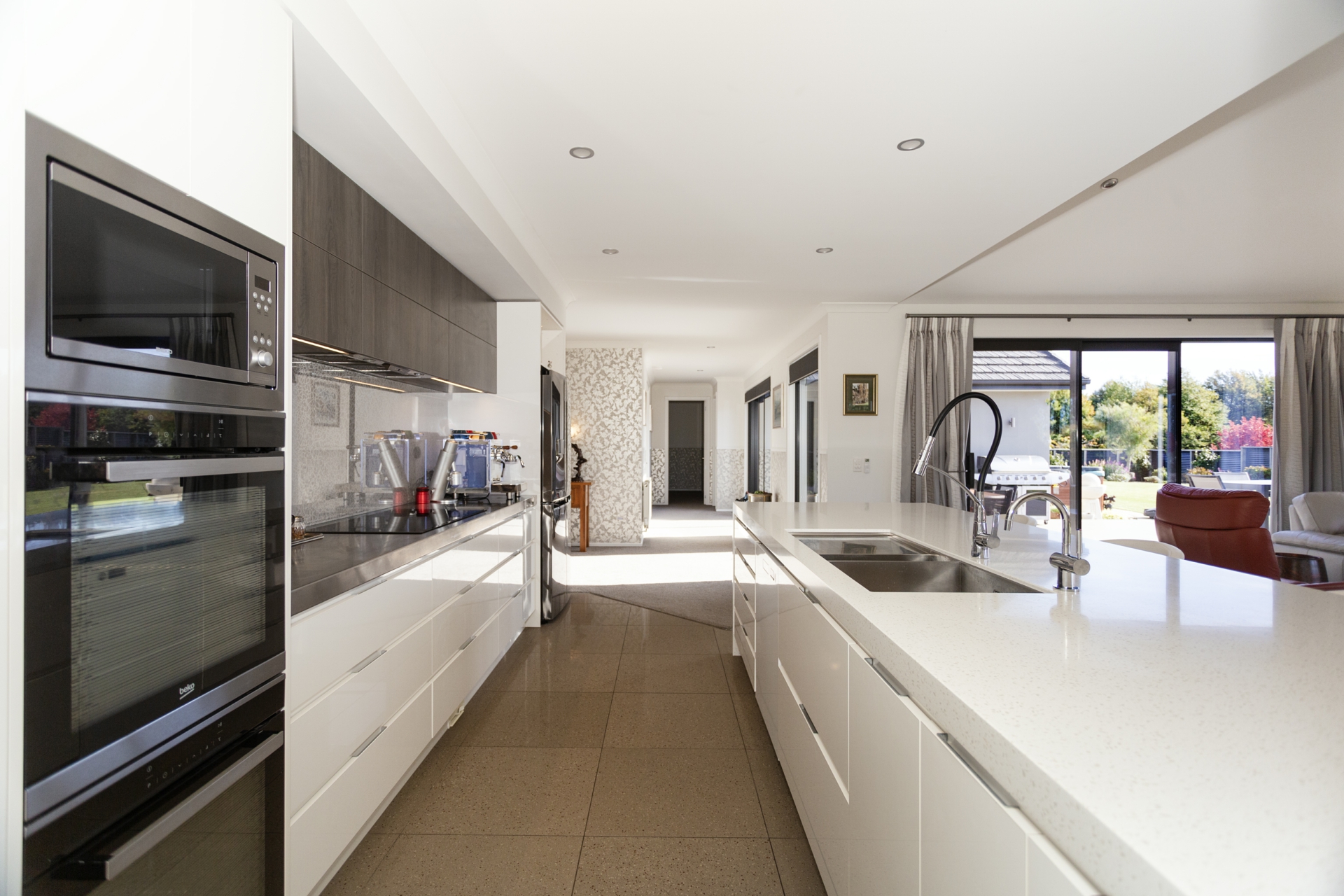33D Charles Street, WESTON