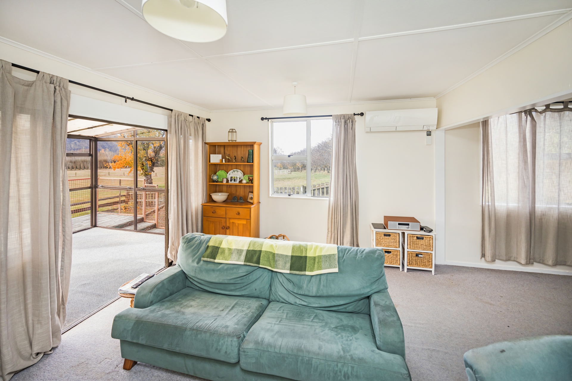 34 Earthquake Road Duntroon Lifestyle for Sale LJ Hooker