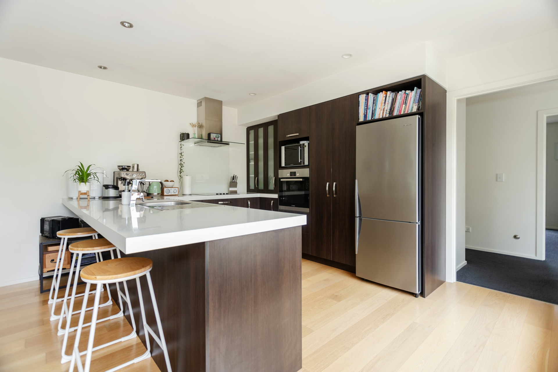 6A Essex Street, WESTON