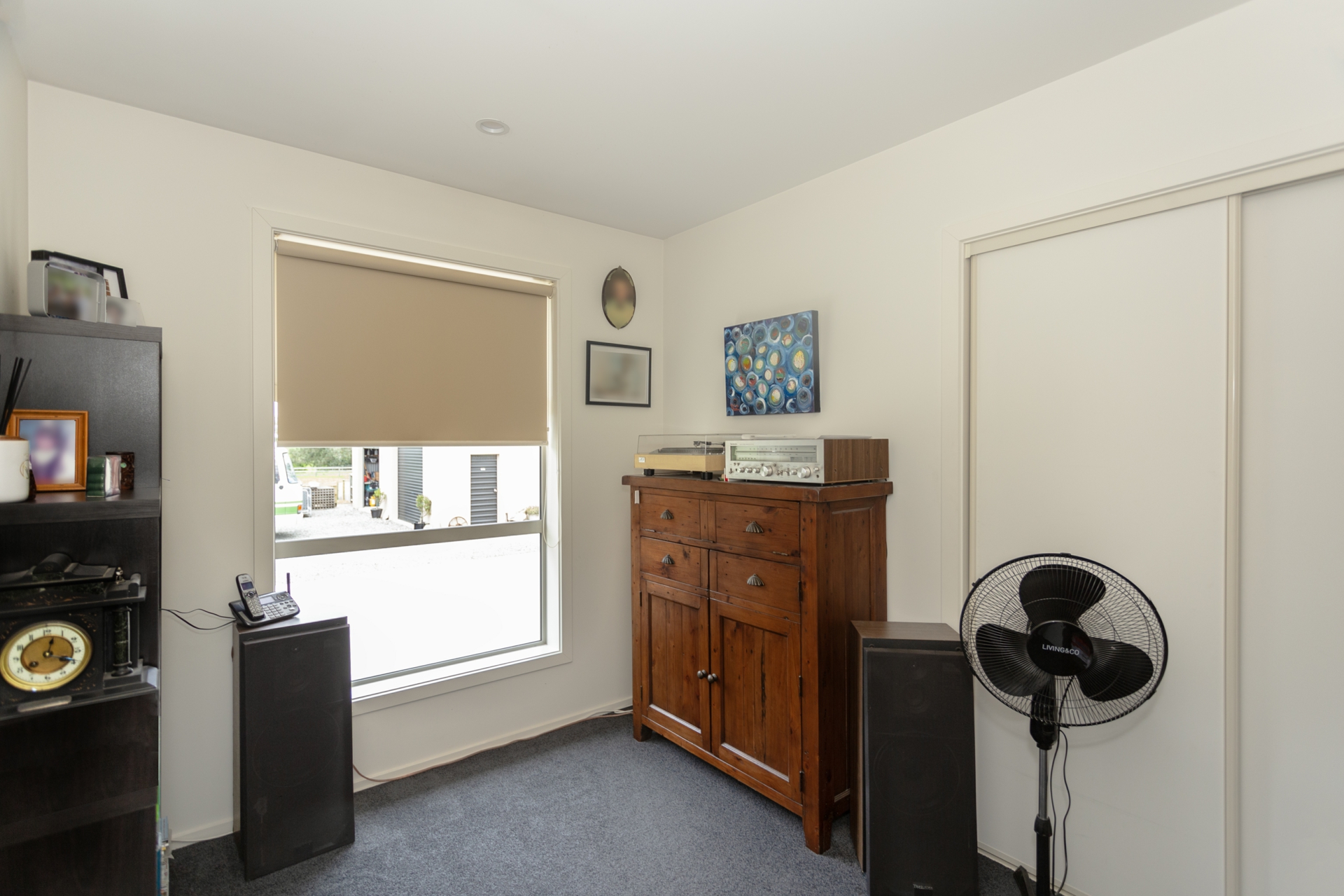 6A Essex Street, WESTON