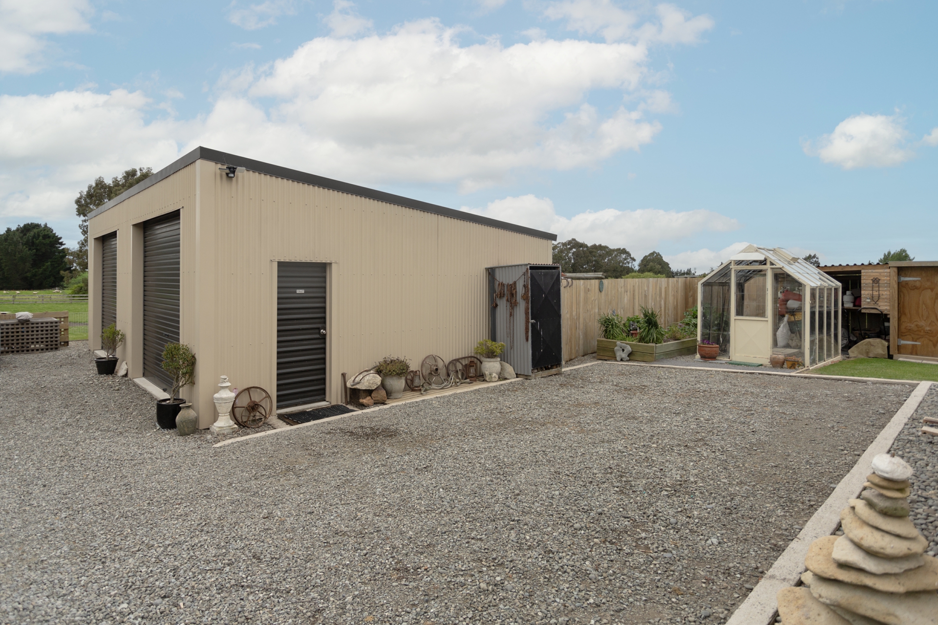 6A Essex Street, WESTON