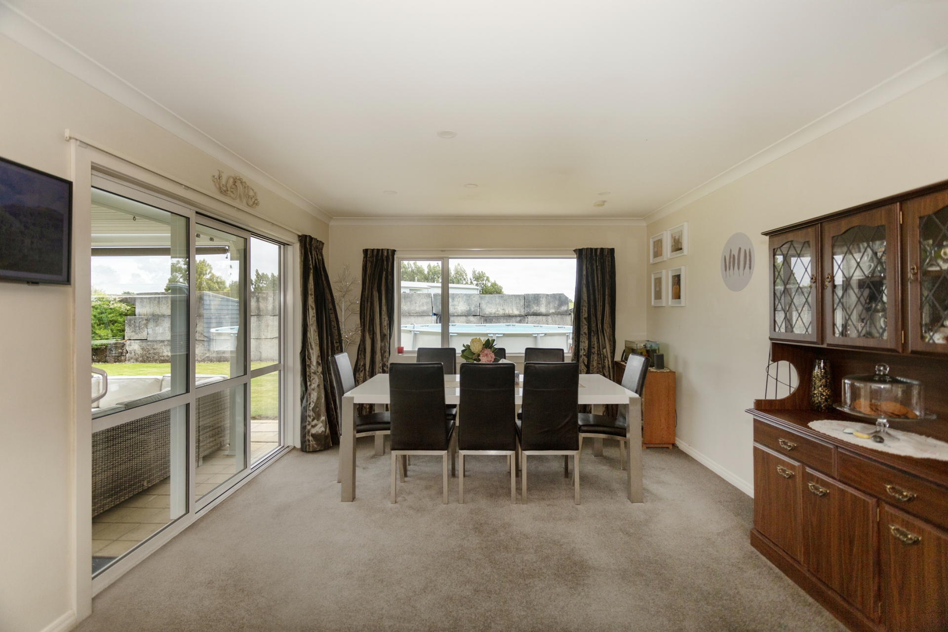 326 Homestead Road, WESTON