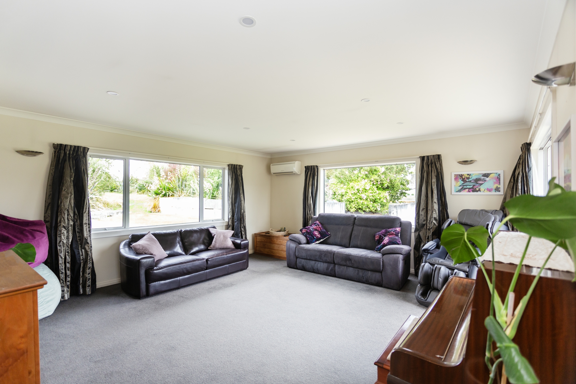 326 Homestead Road, WESTON