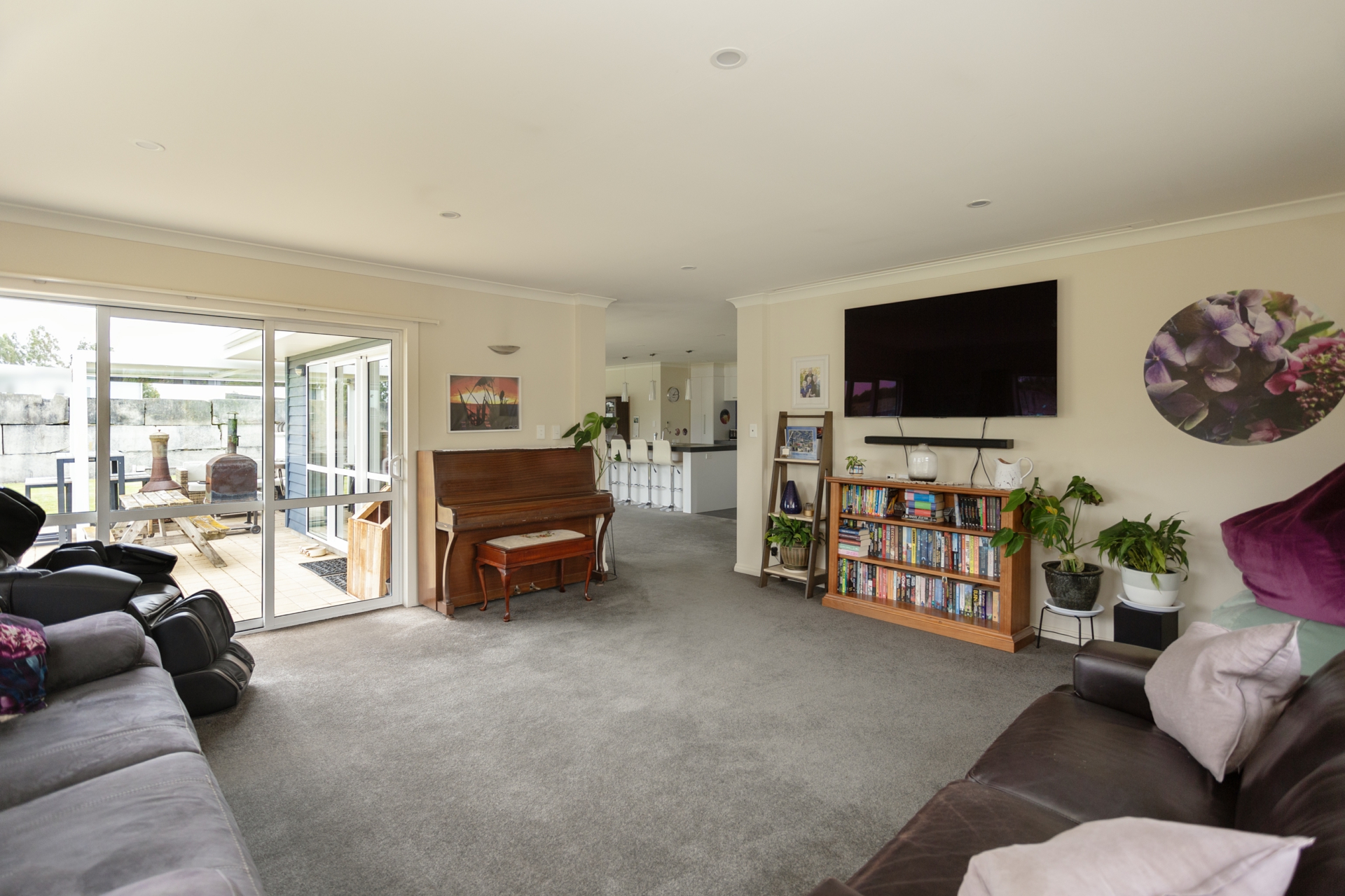 326 Homestead Road, WESTON