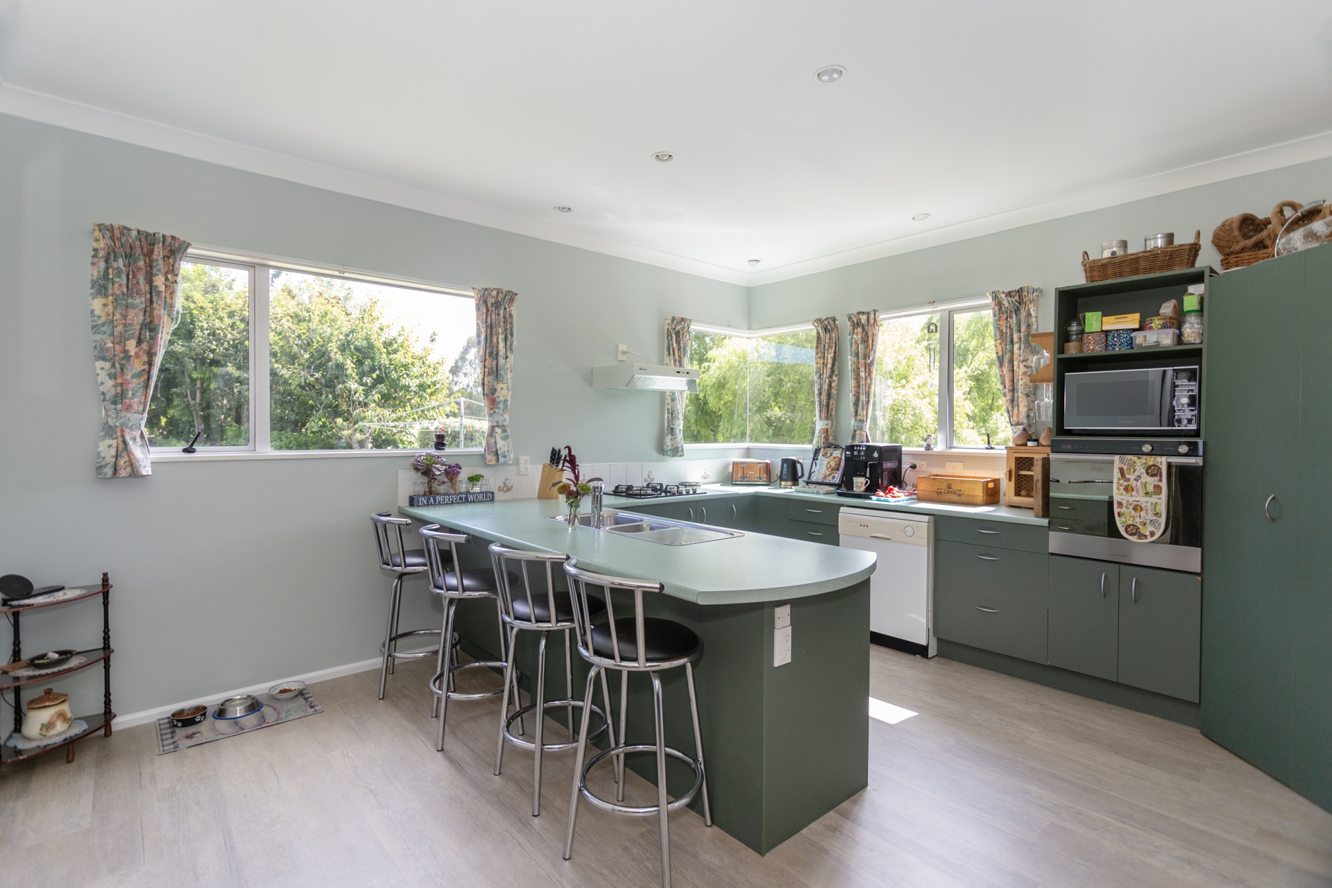 234 Whiterocks Road, WESTON
