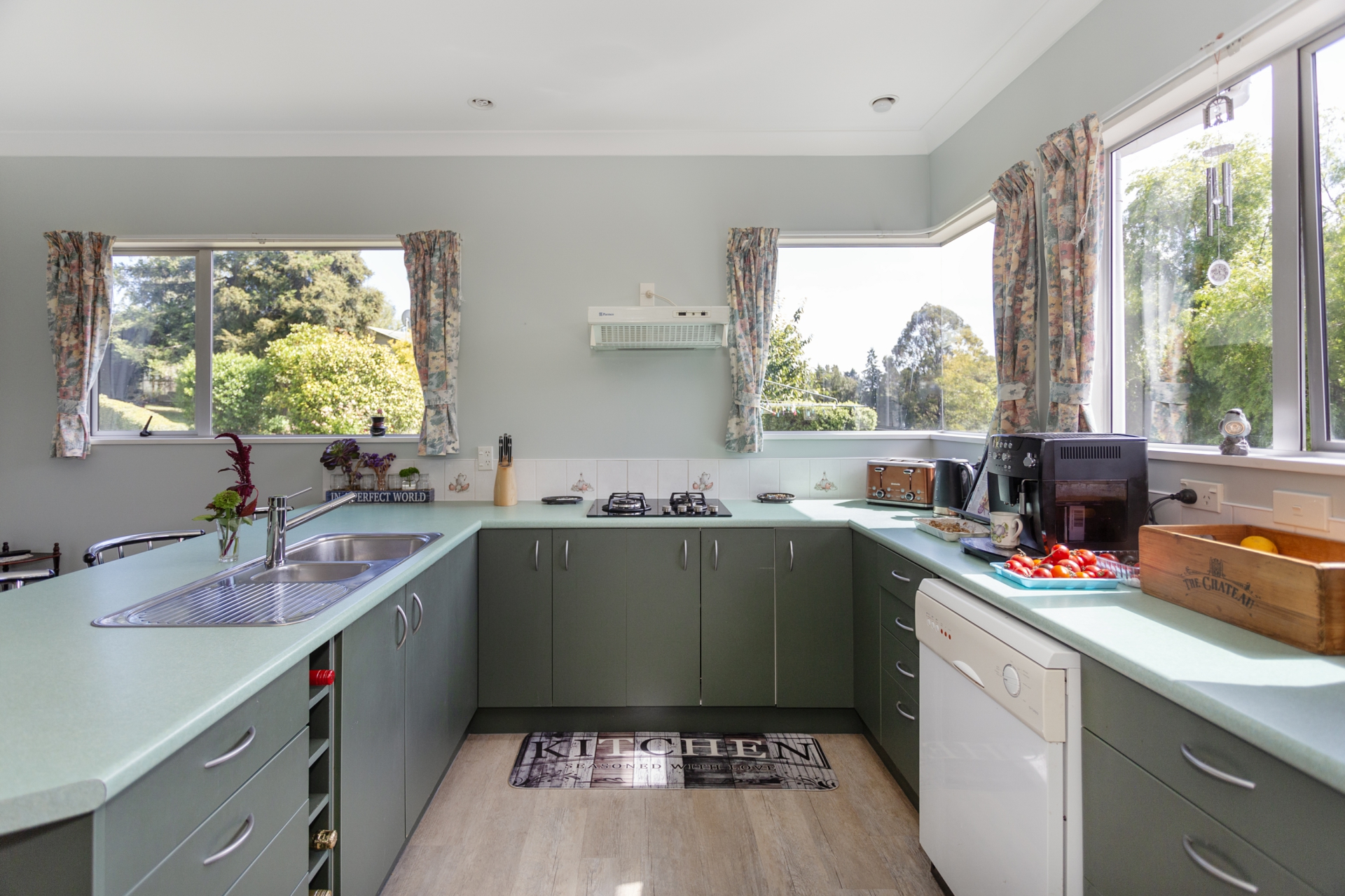234 Whiterocks Road, WESTON