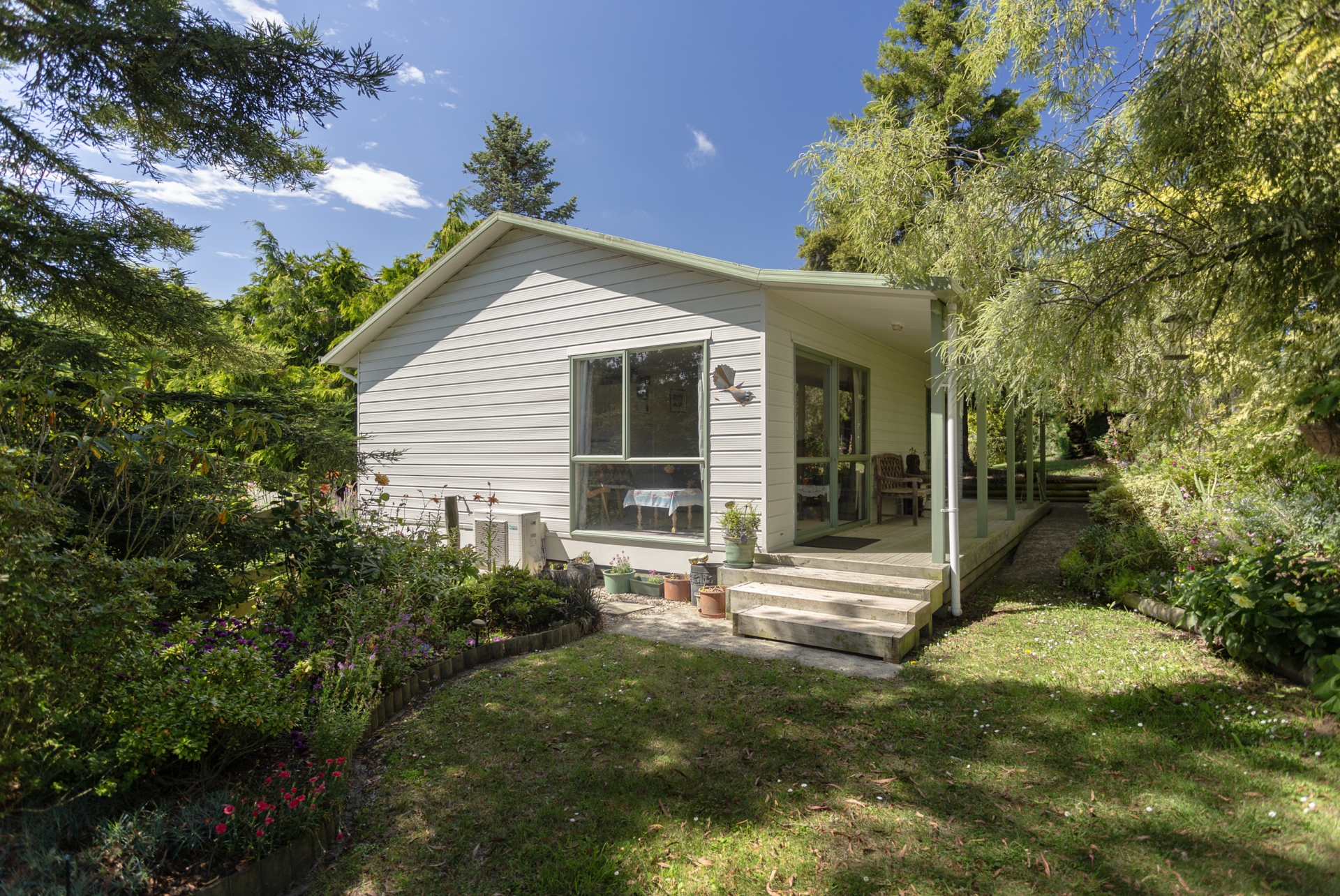 234 Whiterocks Road, WESTON