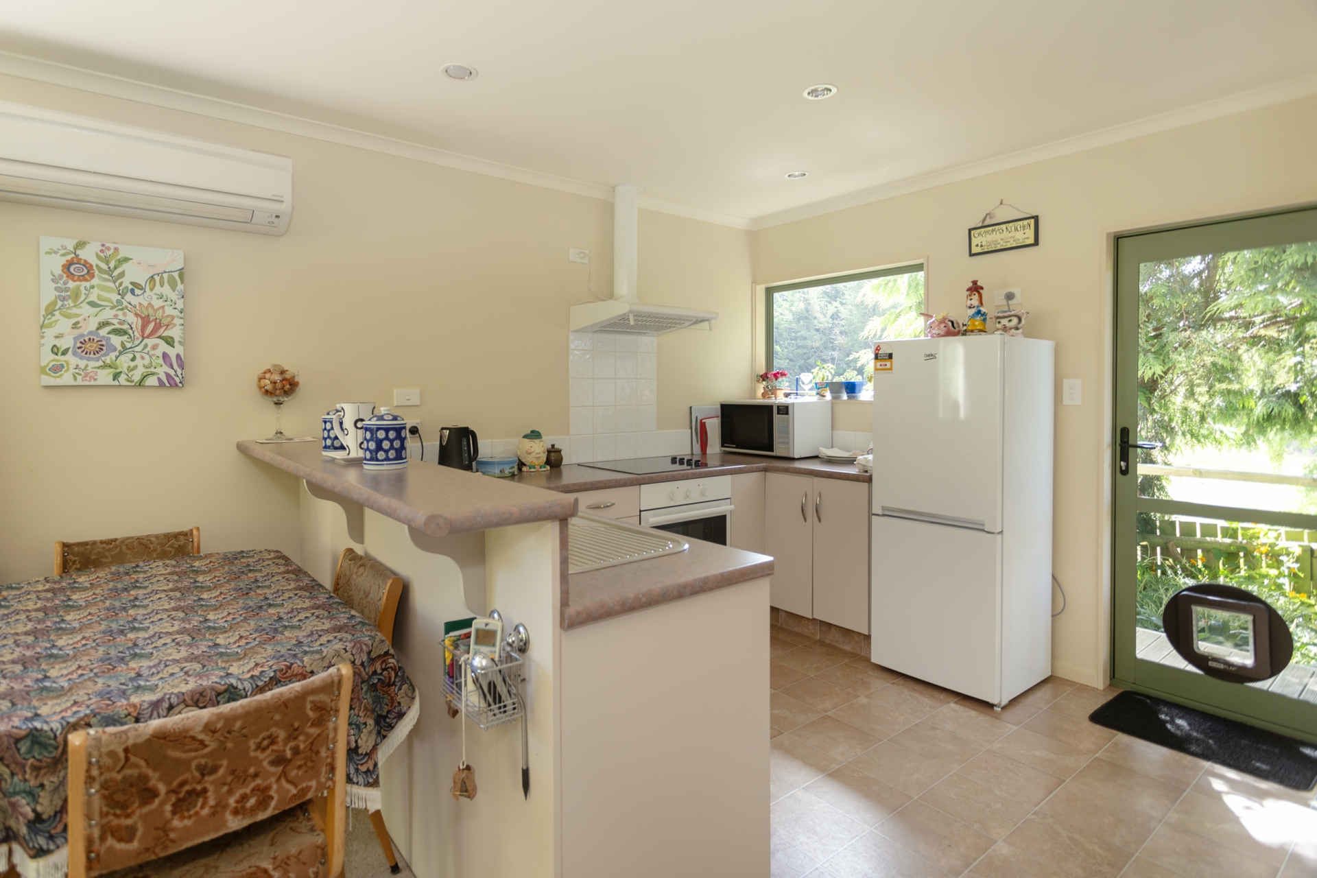 234 Whiterocks Road, WESTON