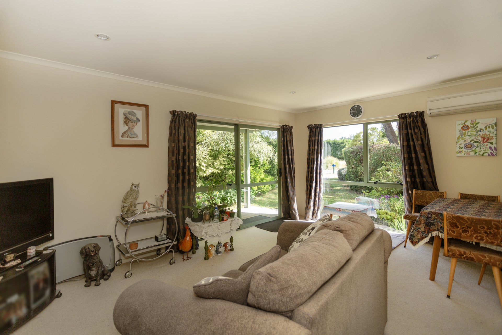 234 Whiterocks Road, WESTON