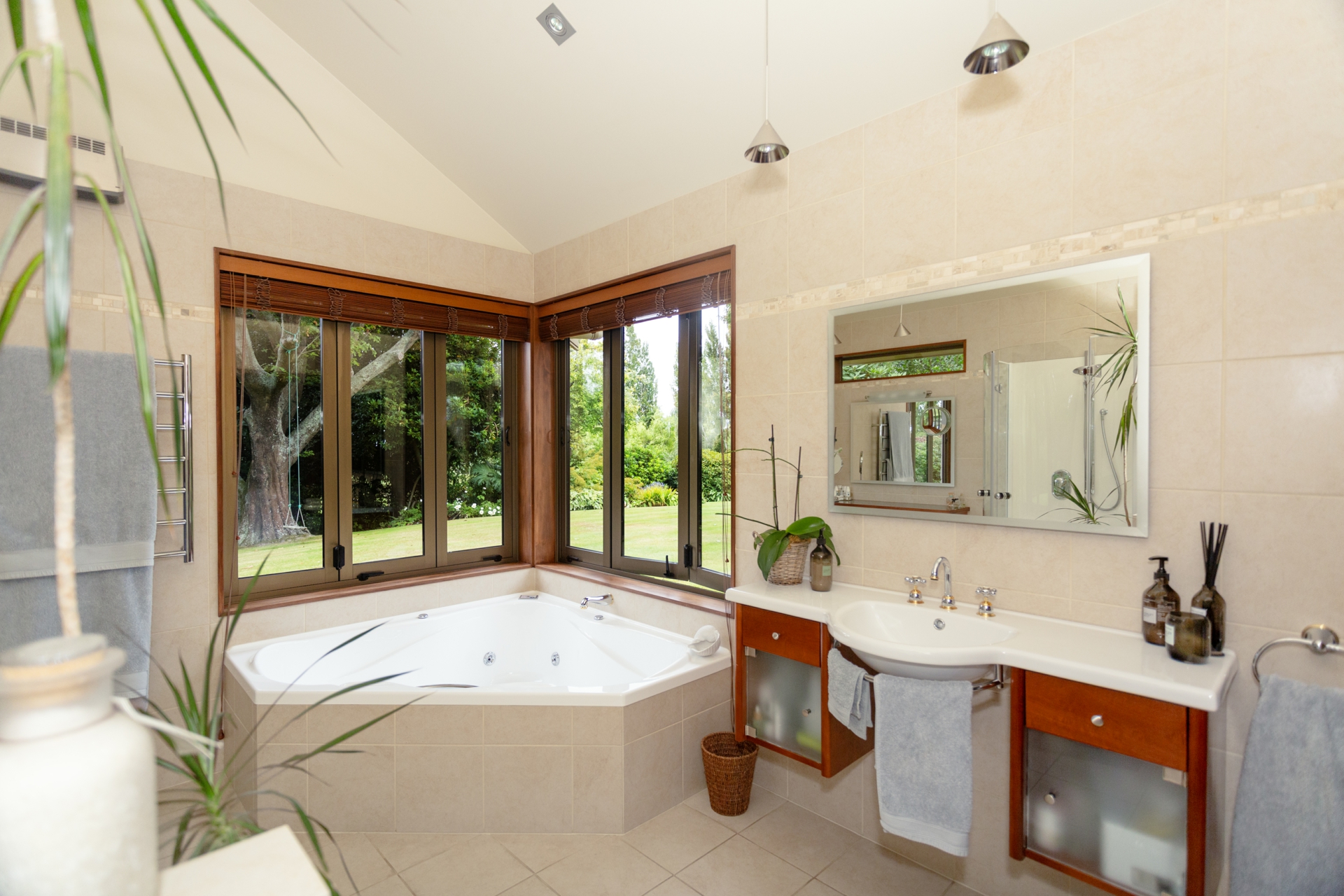 53 Horse Gully Road, PAPAKAIO