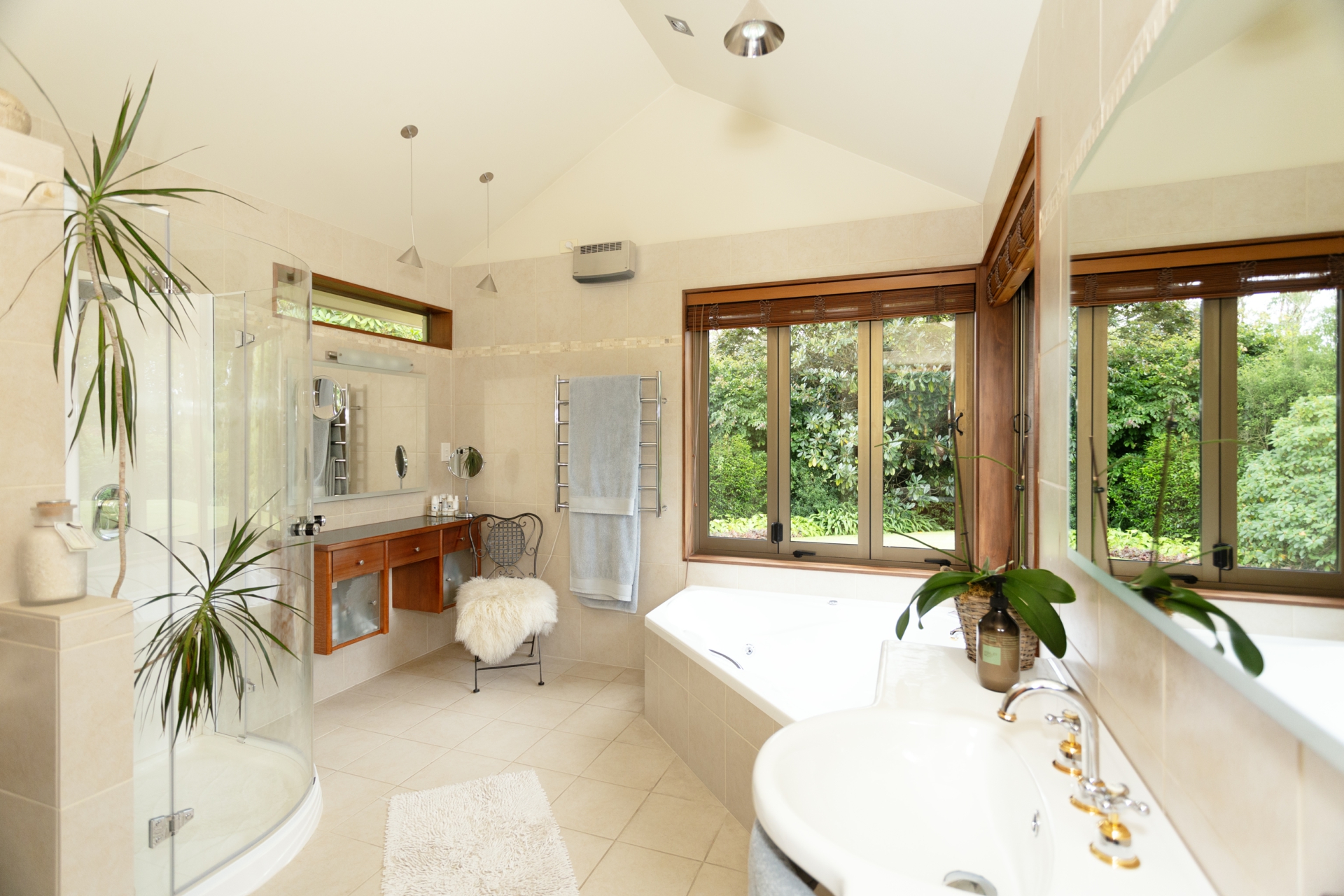53 Horse Gully Road, PAPAKAIO
