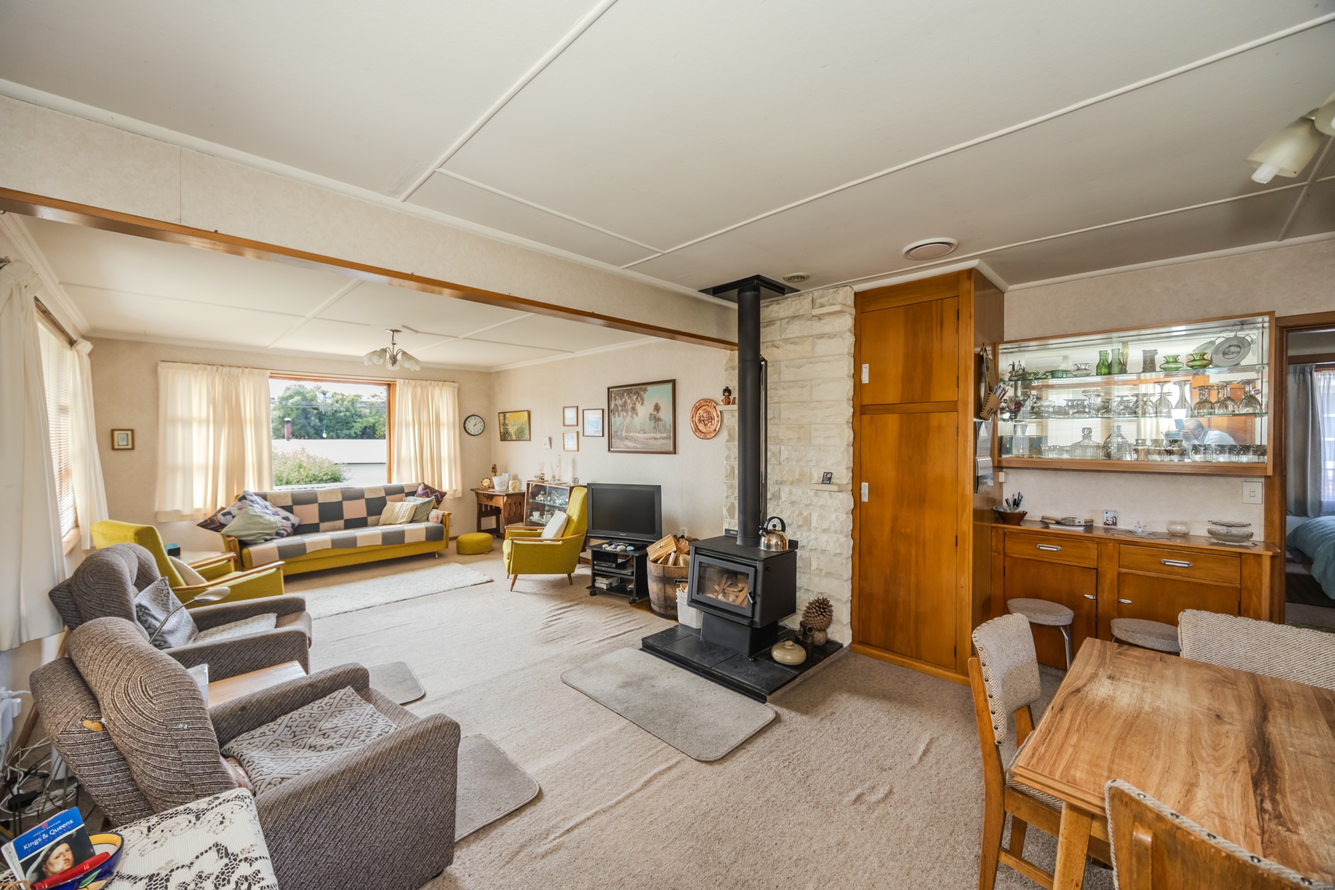 6 Cambridge Place, HOLMES HILL