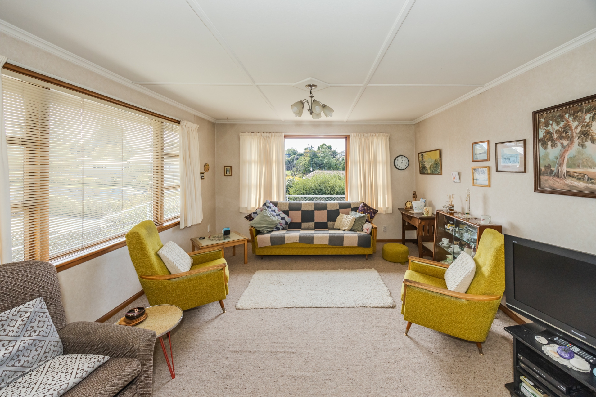6 Cambridge Place, HOLMES HILL