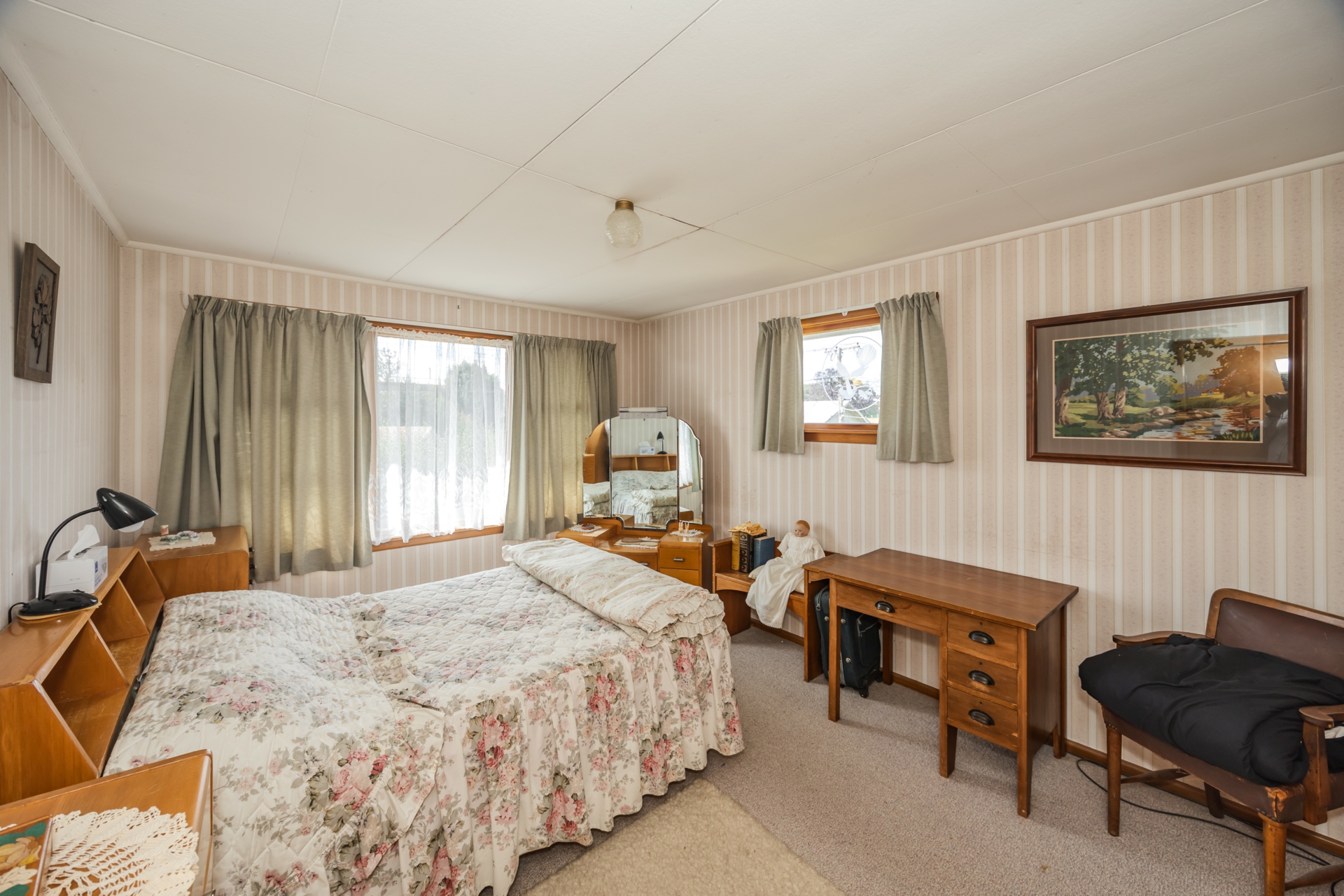 6 Cambridge Place, HOLMES HILL