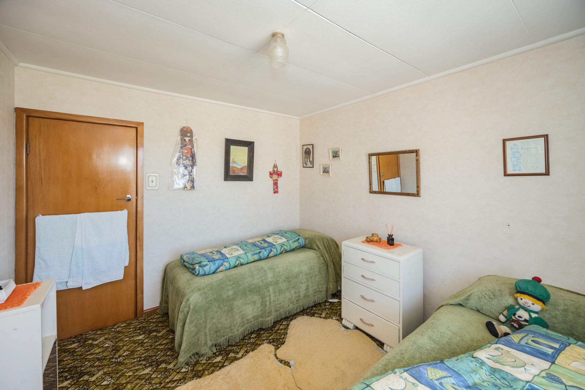 6 Cambridge Place, HOLMES HILL