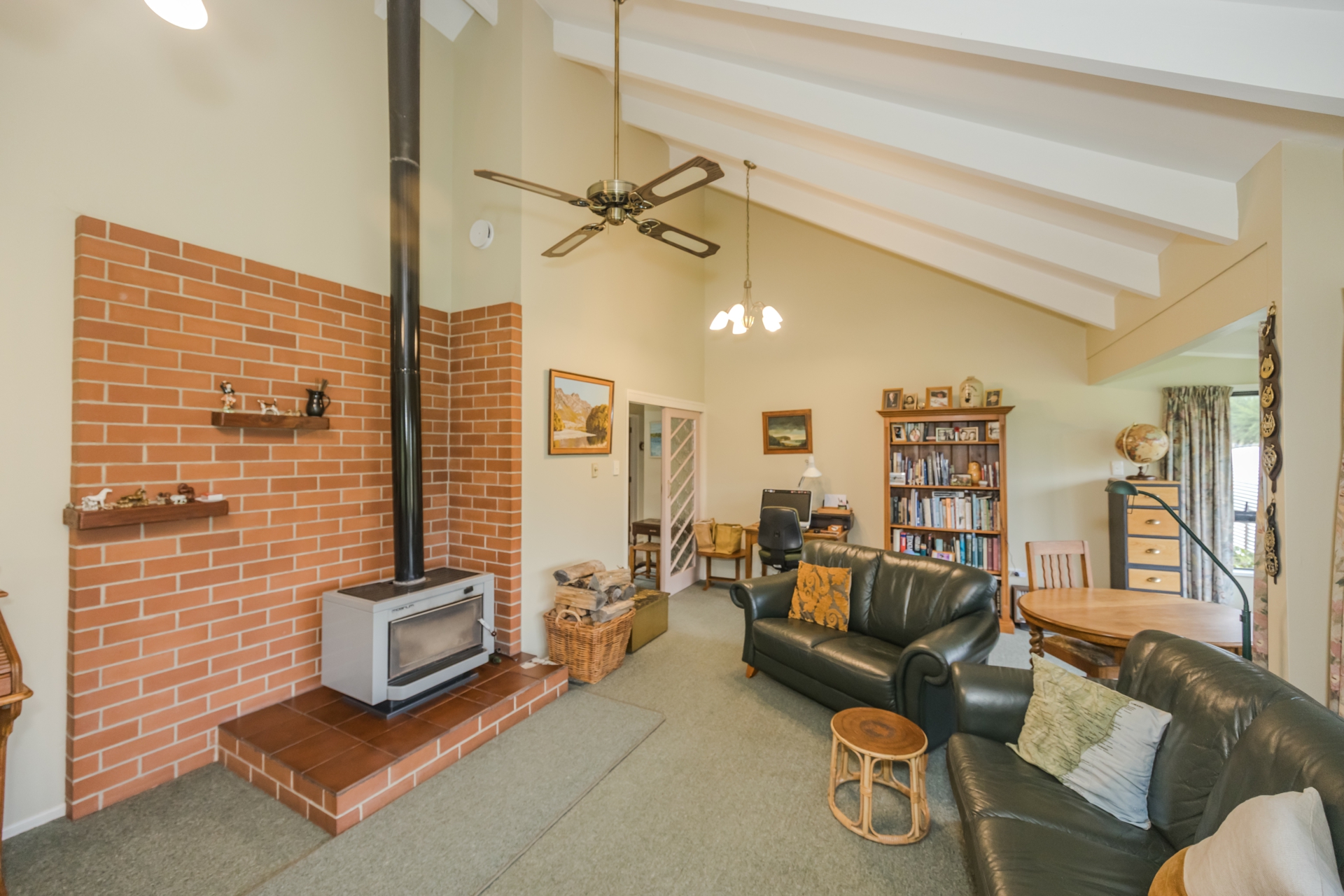 376 Awamoa Road, AWAMOA