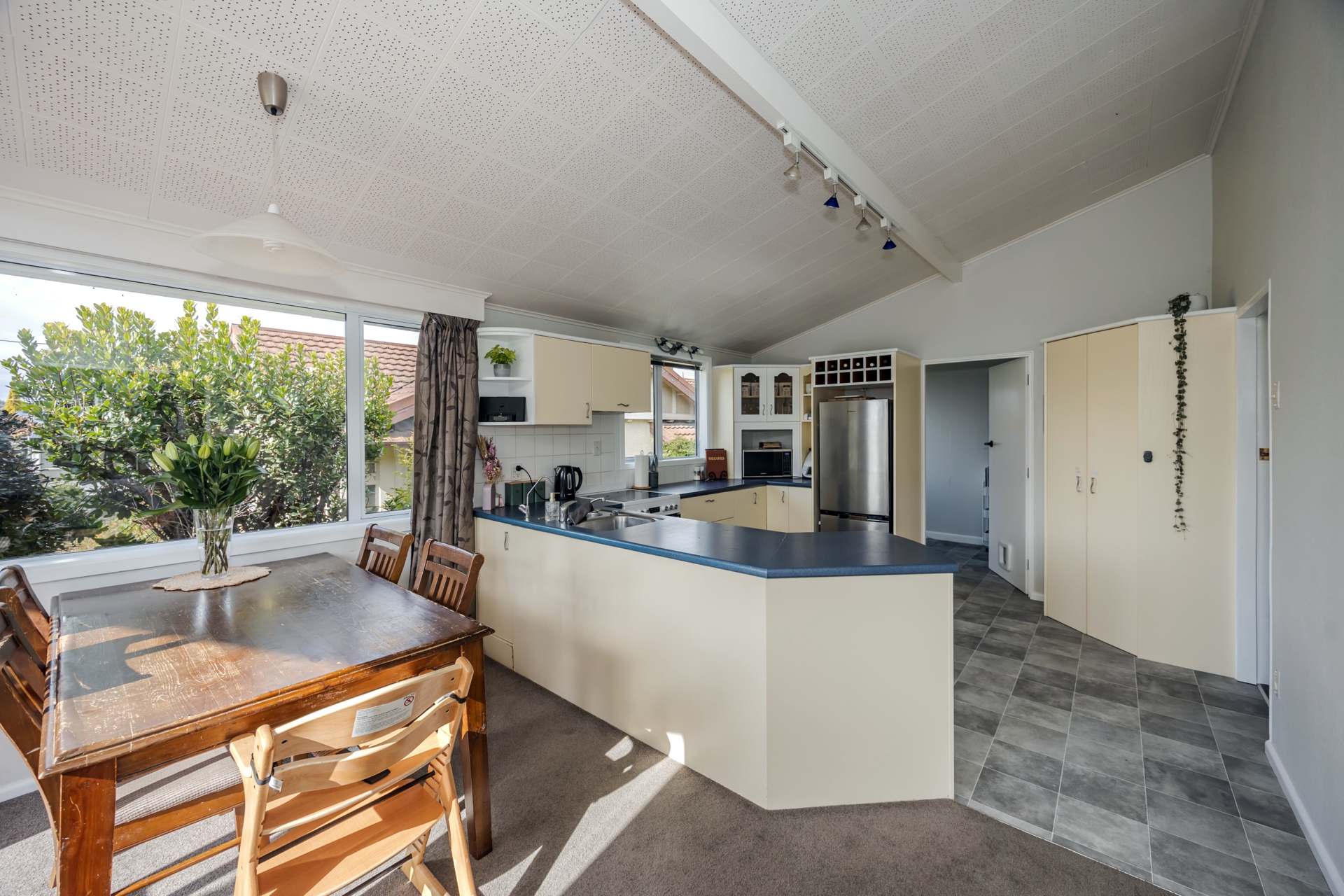 128 Perth Street, HOLMES HILL