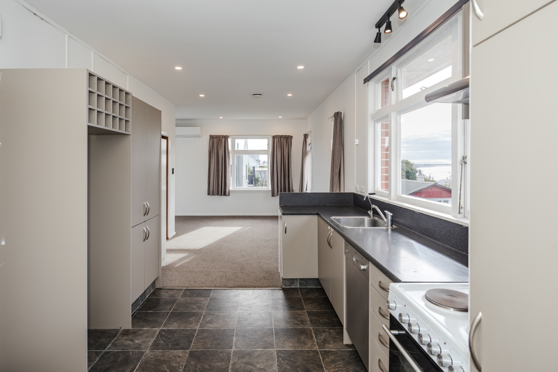 36 Avon Street, SOUTH HILL