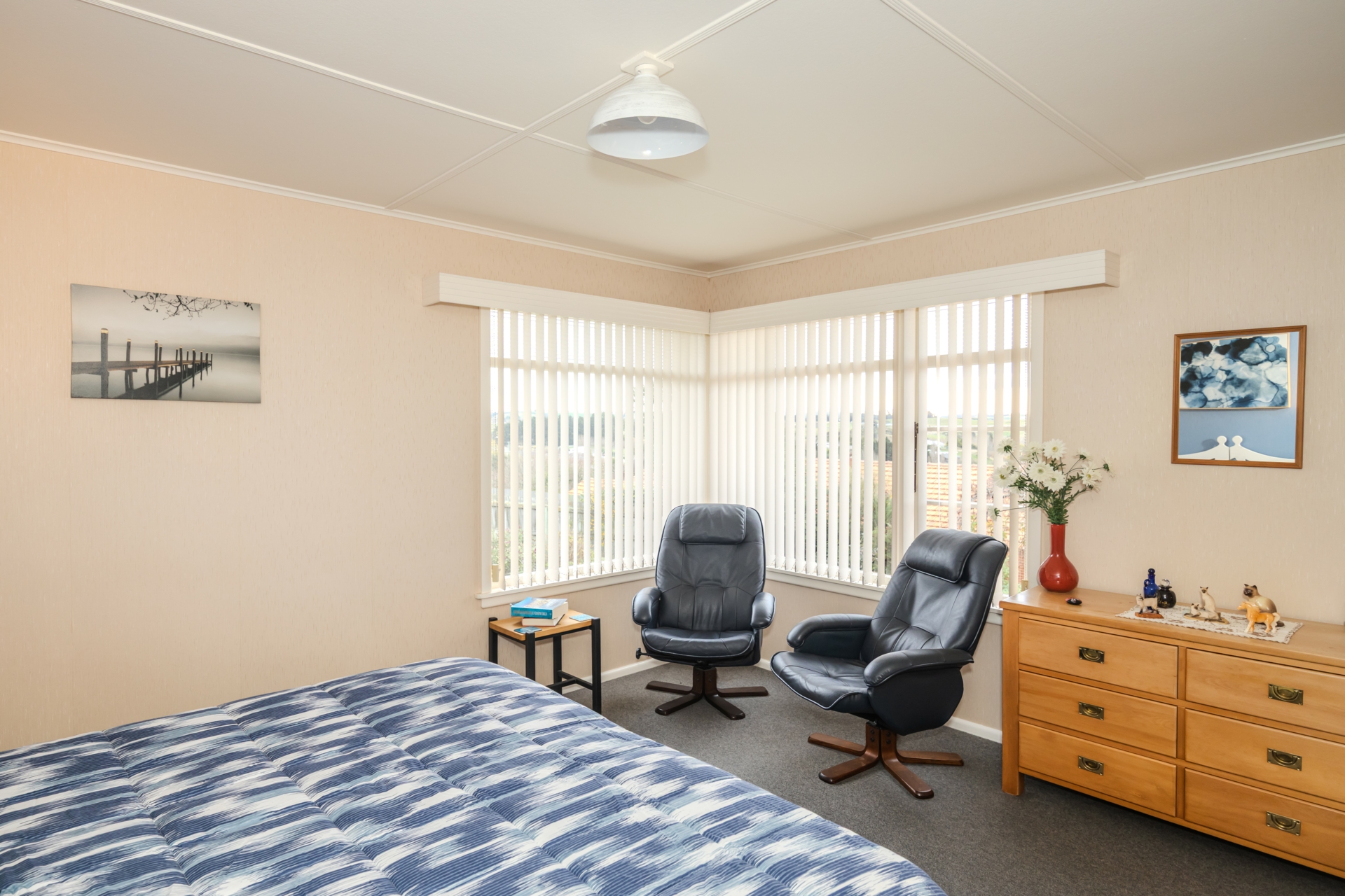 10 Solway Street, HOLMES HILL