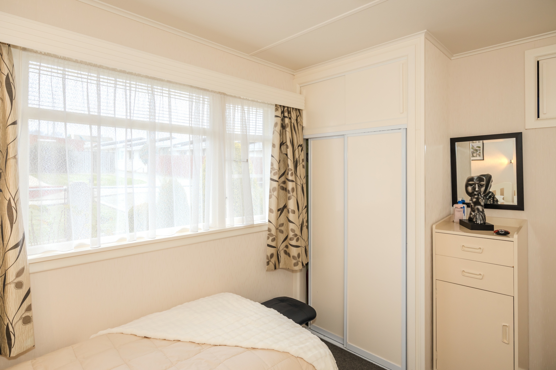 10 Solway Street, HOLMES HILL