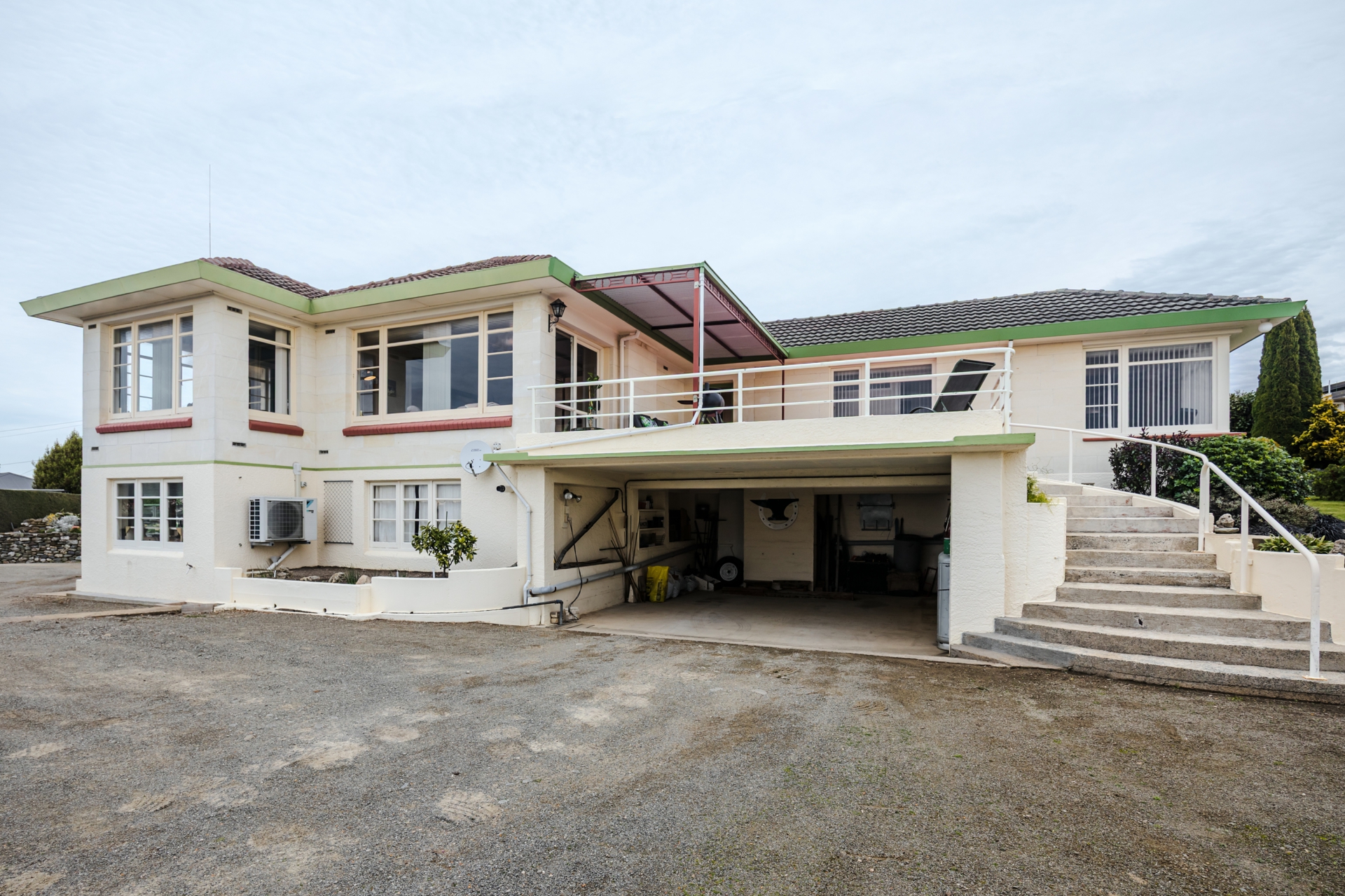 10 Solway Street, HOLMES HILL